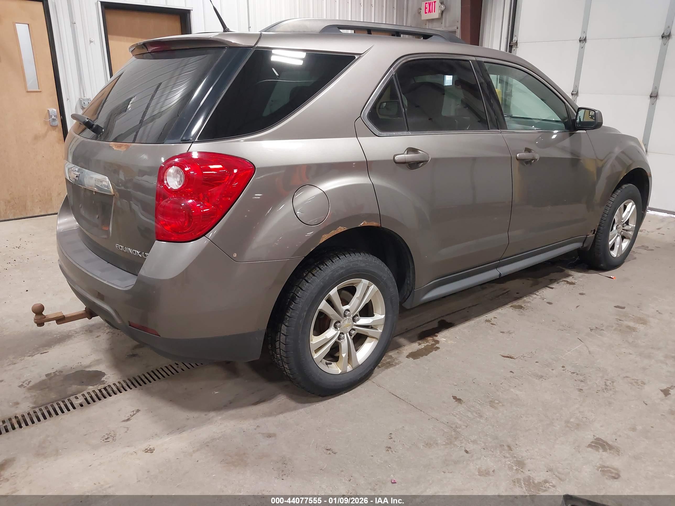 CHEVROLET EQUINOX image 4