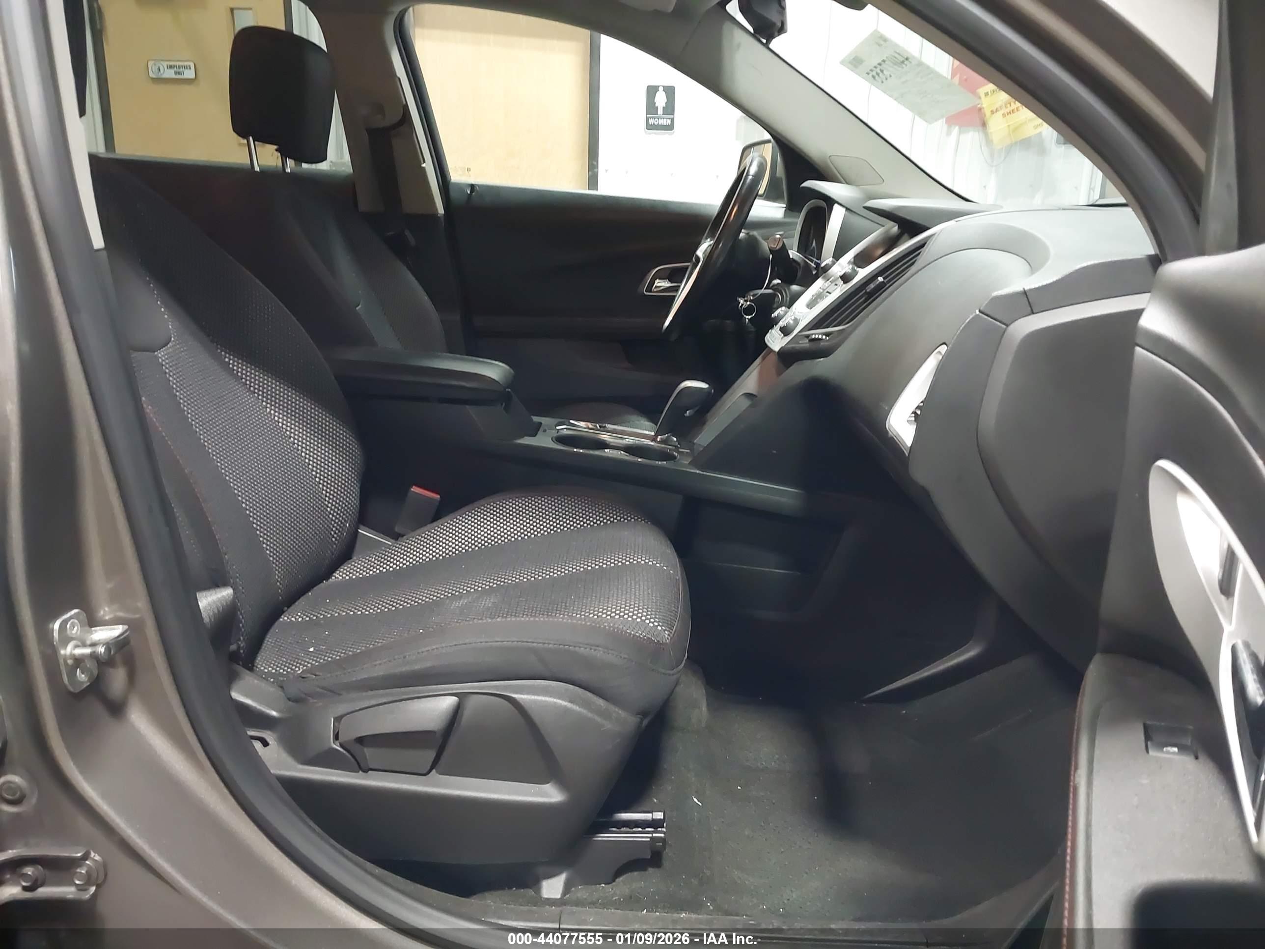 CHEVROLET EQUINOX image 5