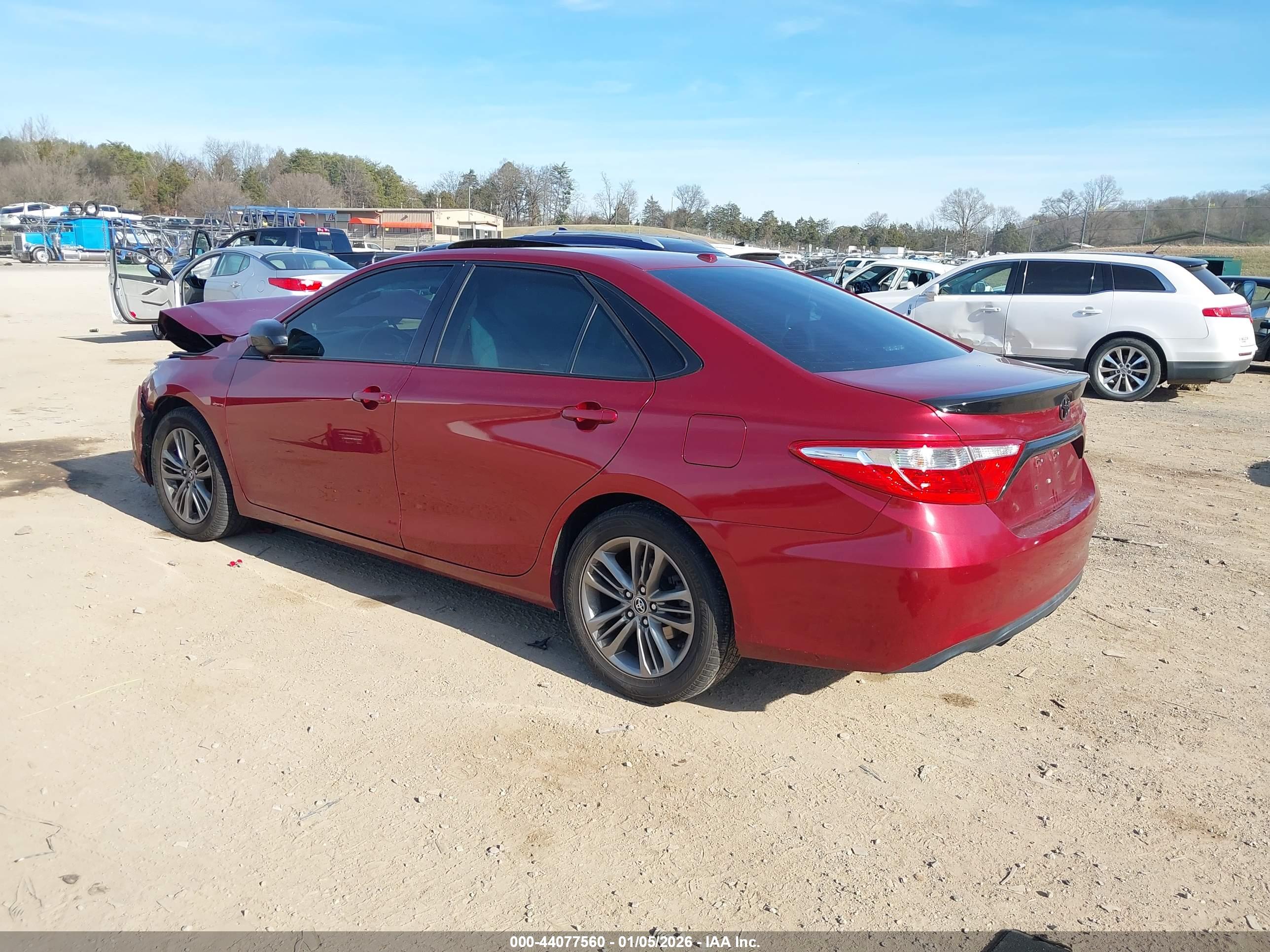 TOYOTA CAMRY image 3