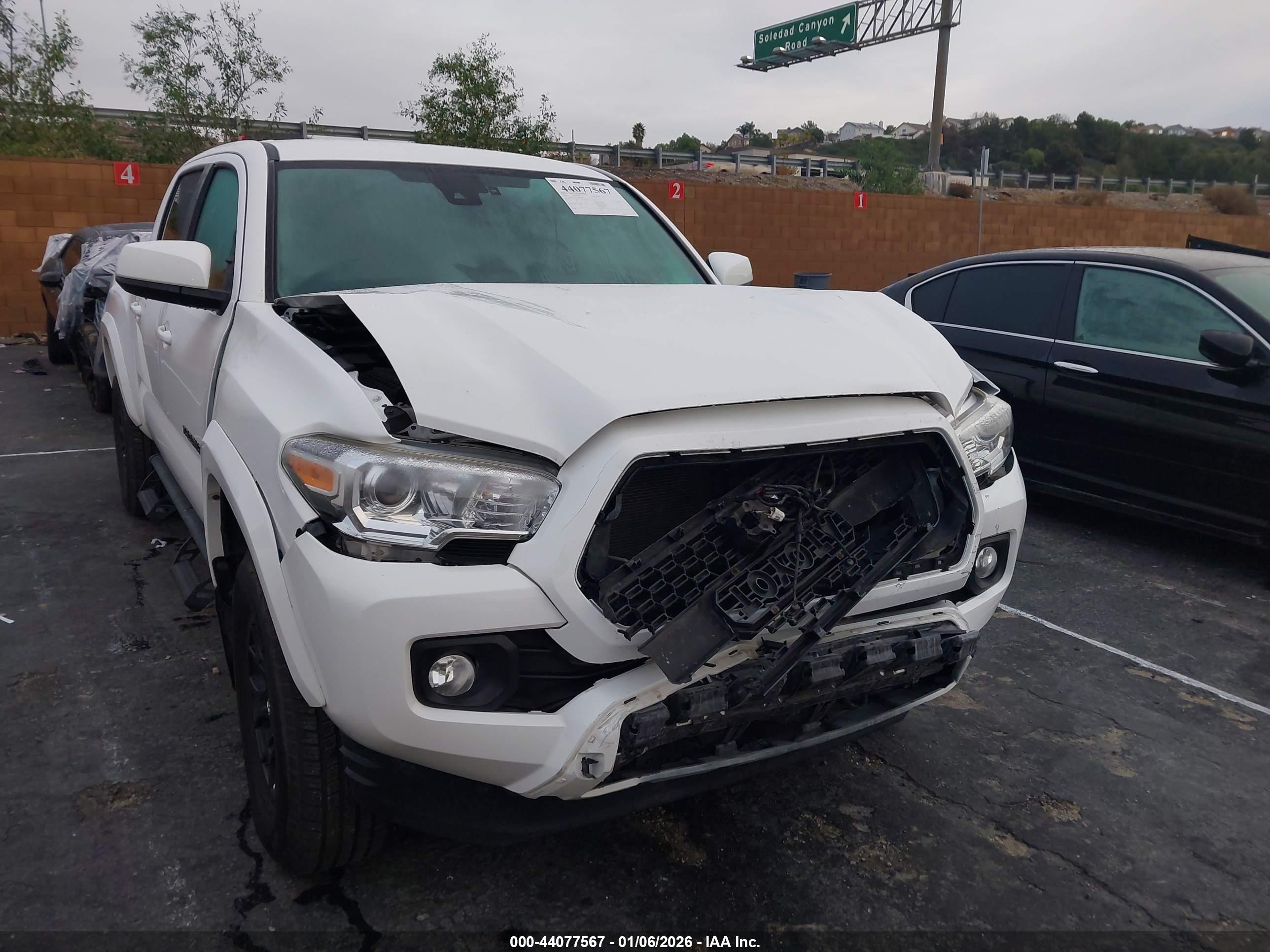 TOYOTA TACOMA image 6