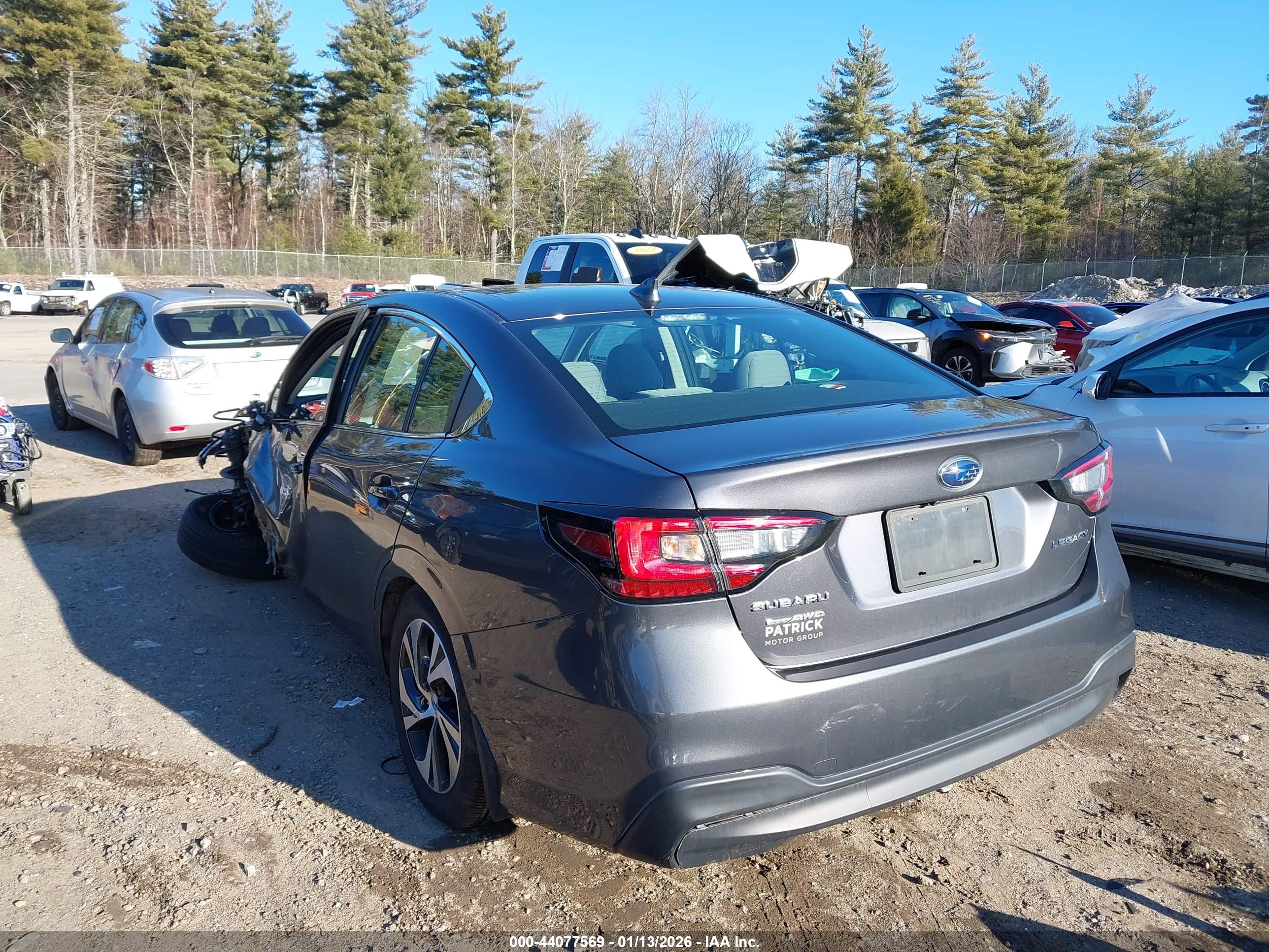 SUBARU LEGACY image 3