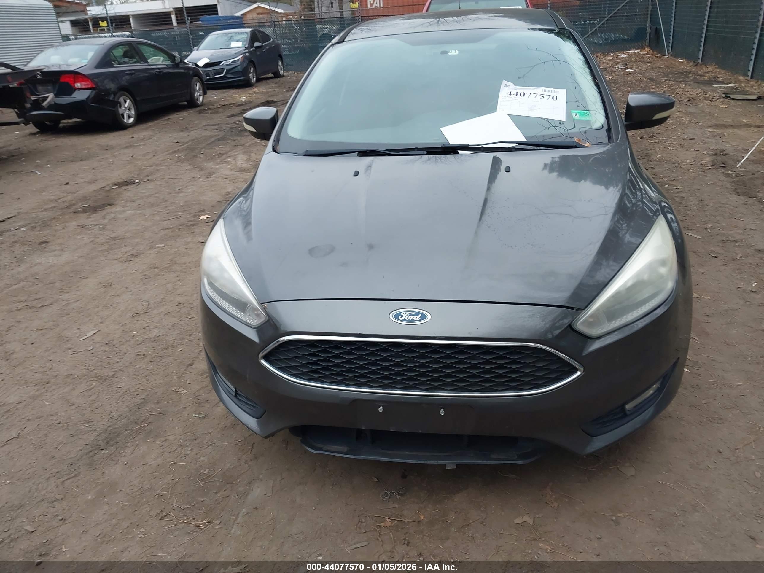 FORD FOCUS image 6