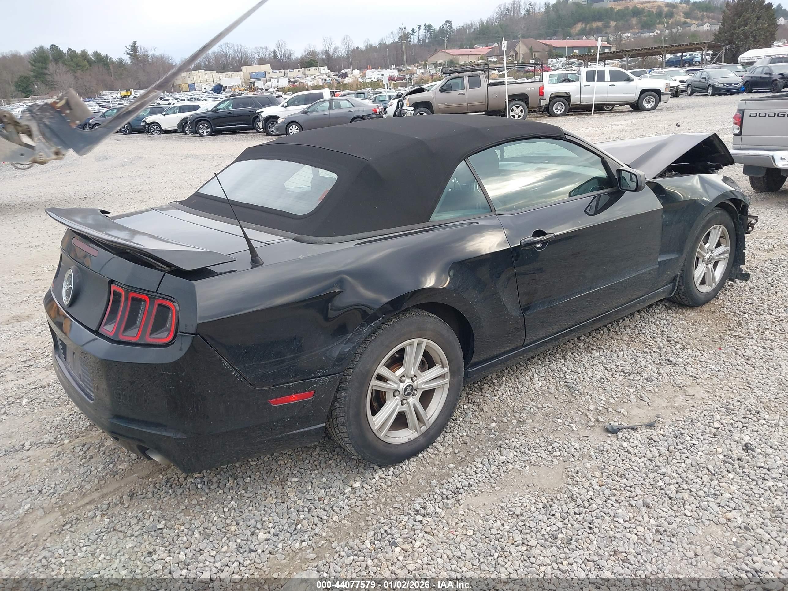 FORD MUSTANG image 4