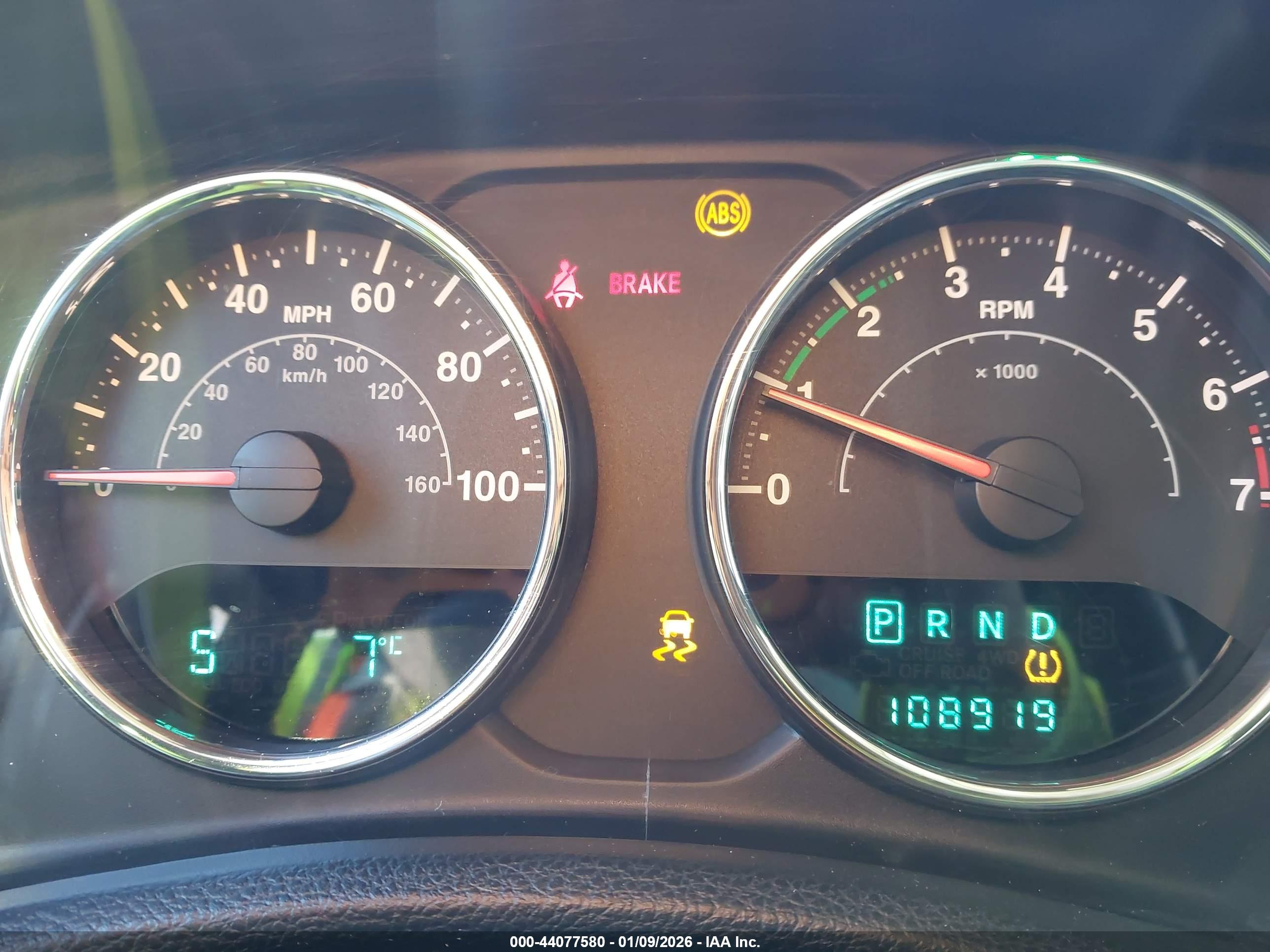 JEEP WRANGLER image 7