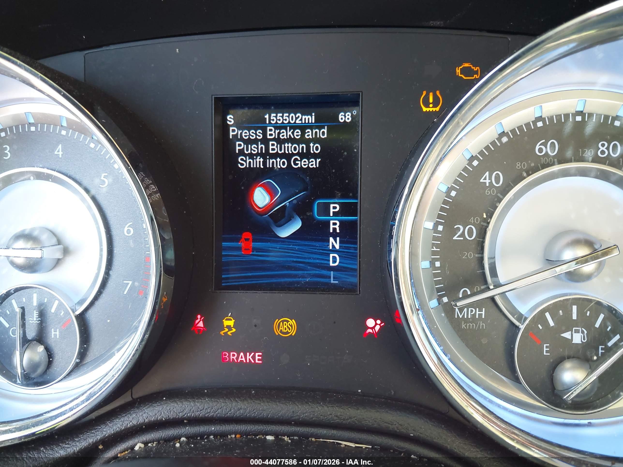 CHRYSLER 300 image 7
