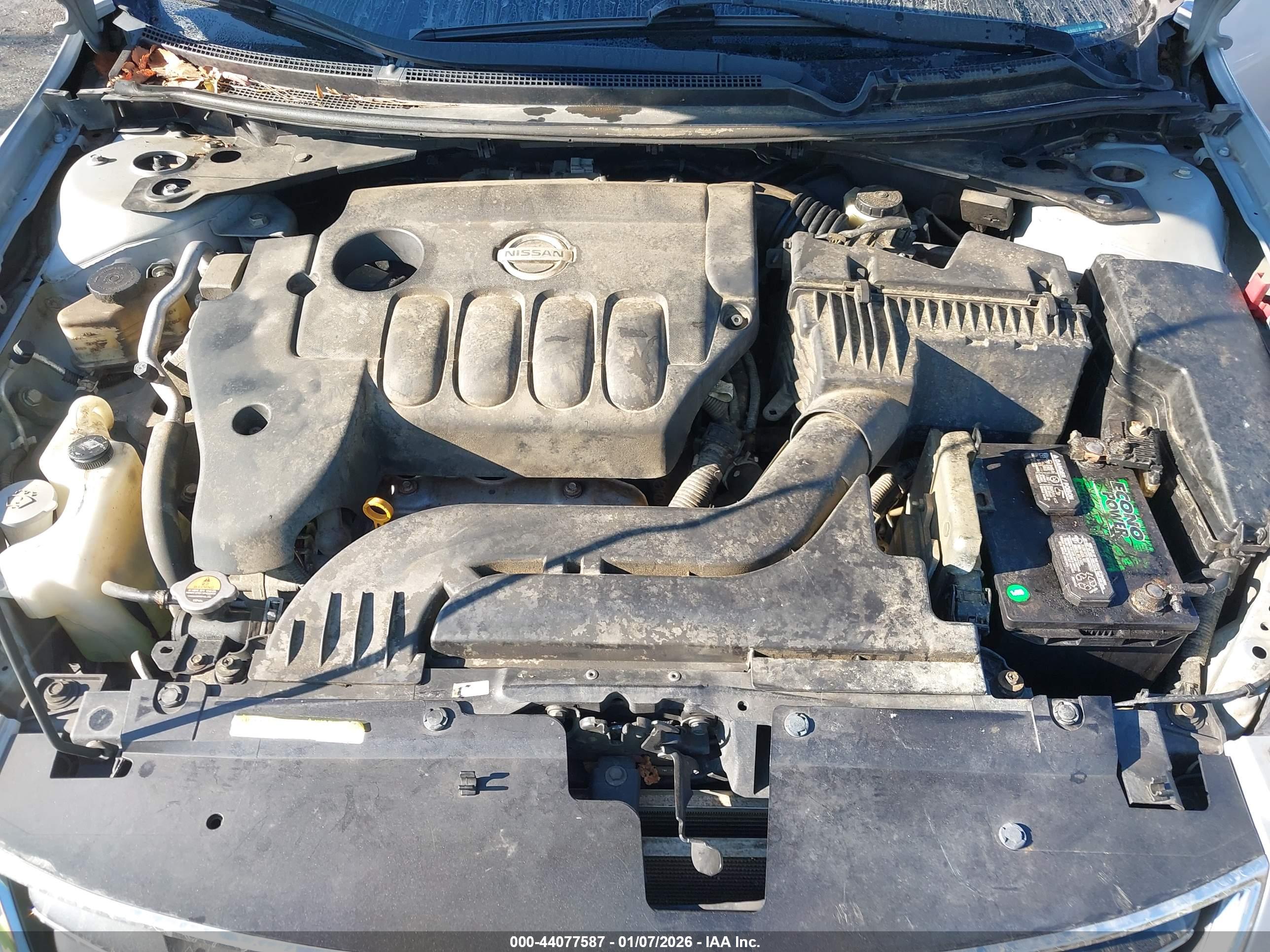 NISSAN ALTIMA image 10
