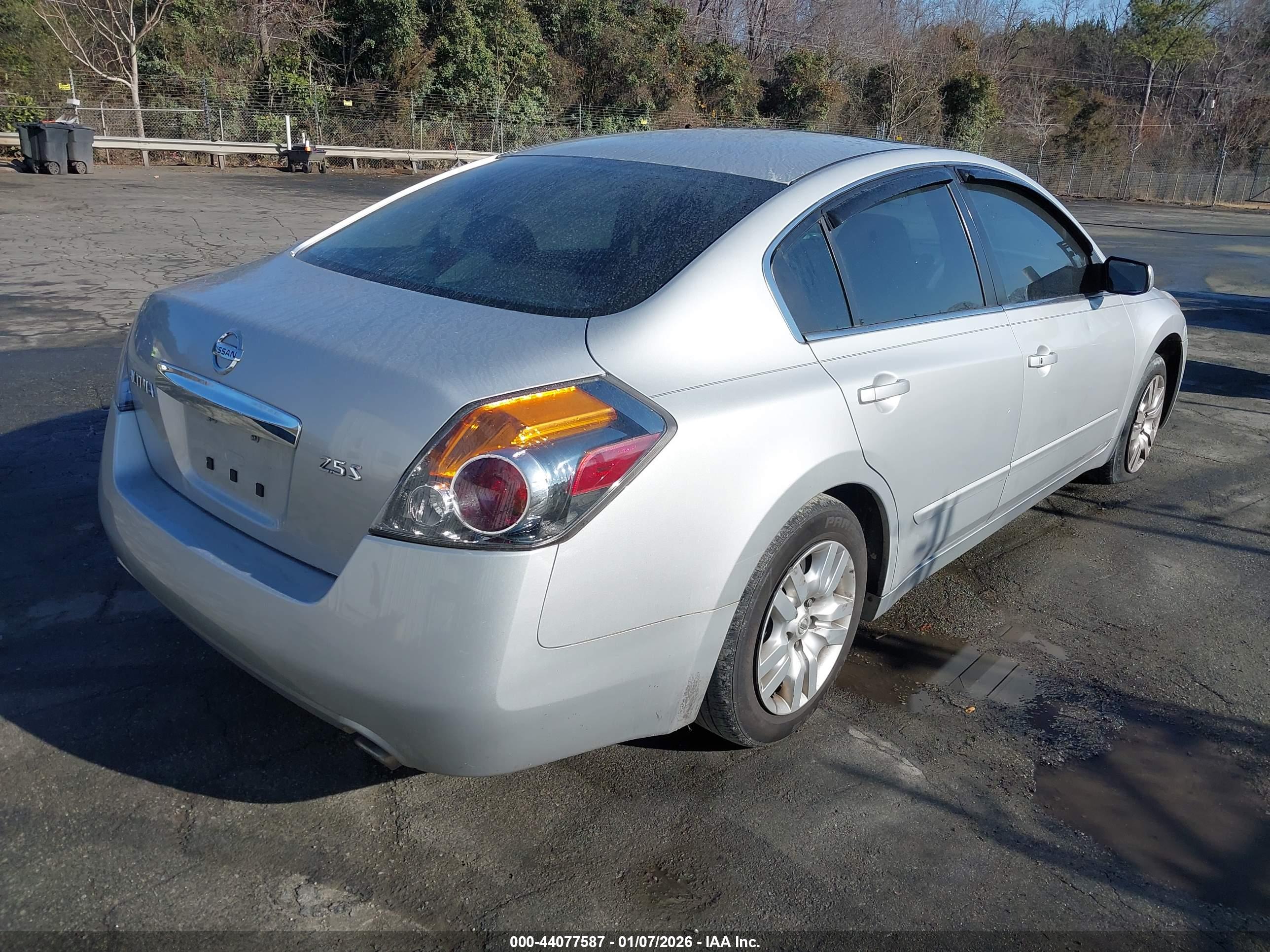 NISSAN ALTIMA image 4