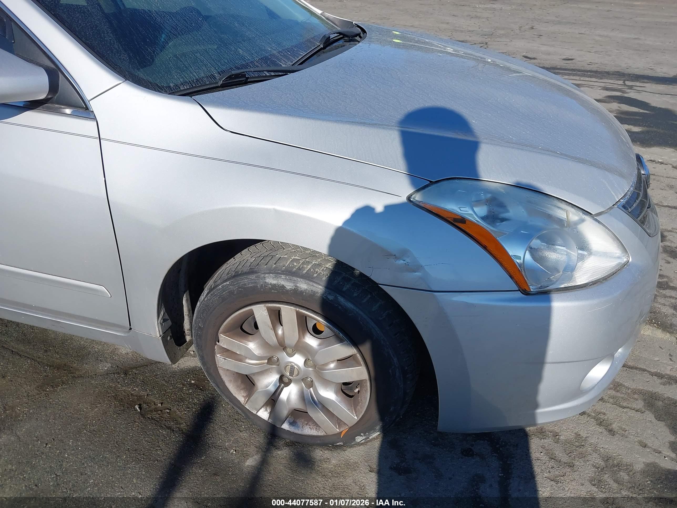 NISSAN ALTIMA image 6