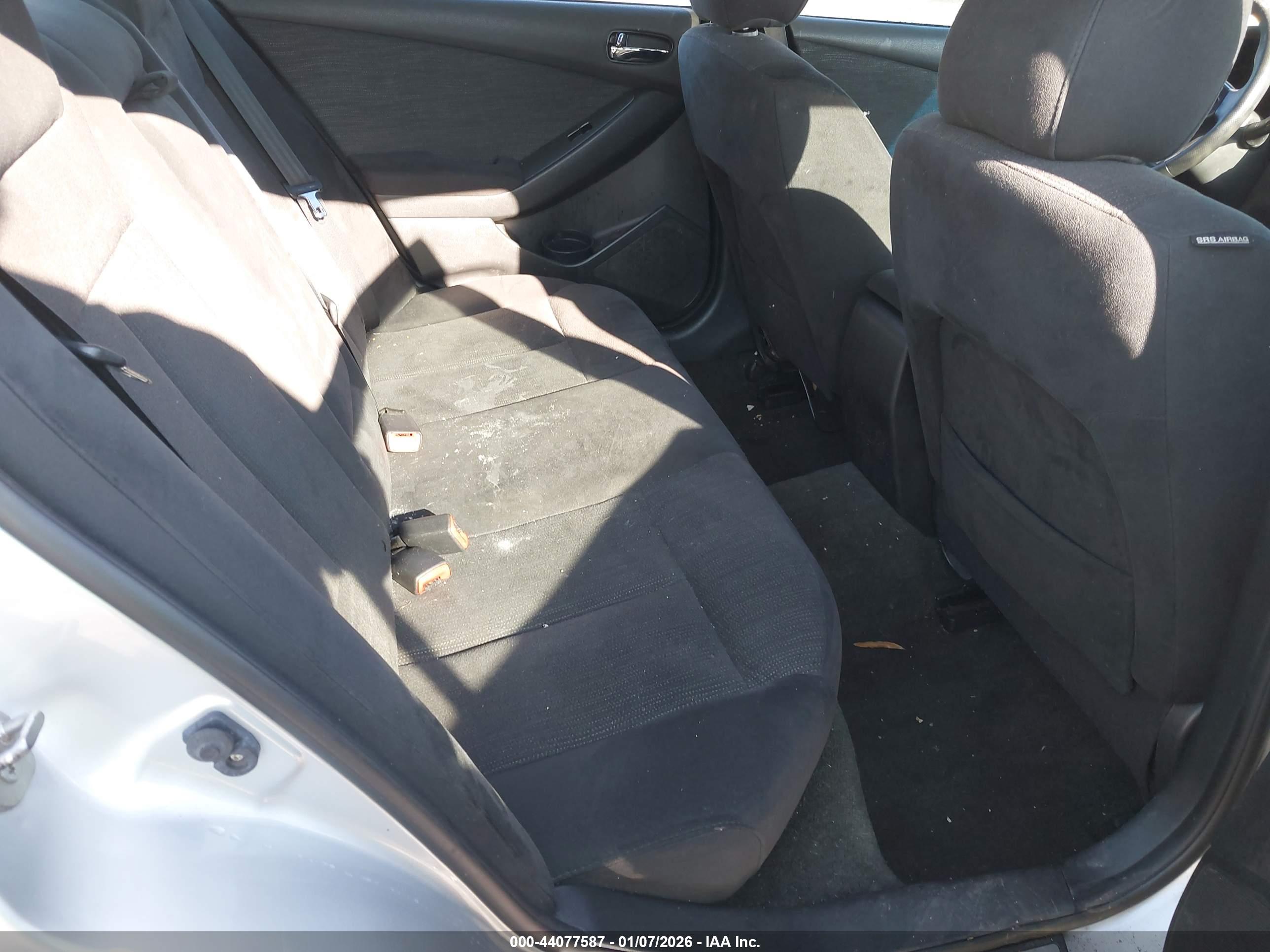NISSAN ALTIMA image 8