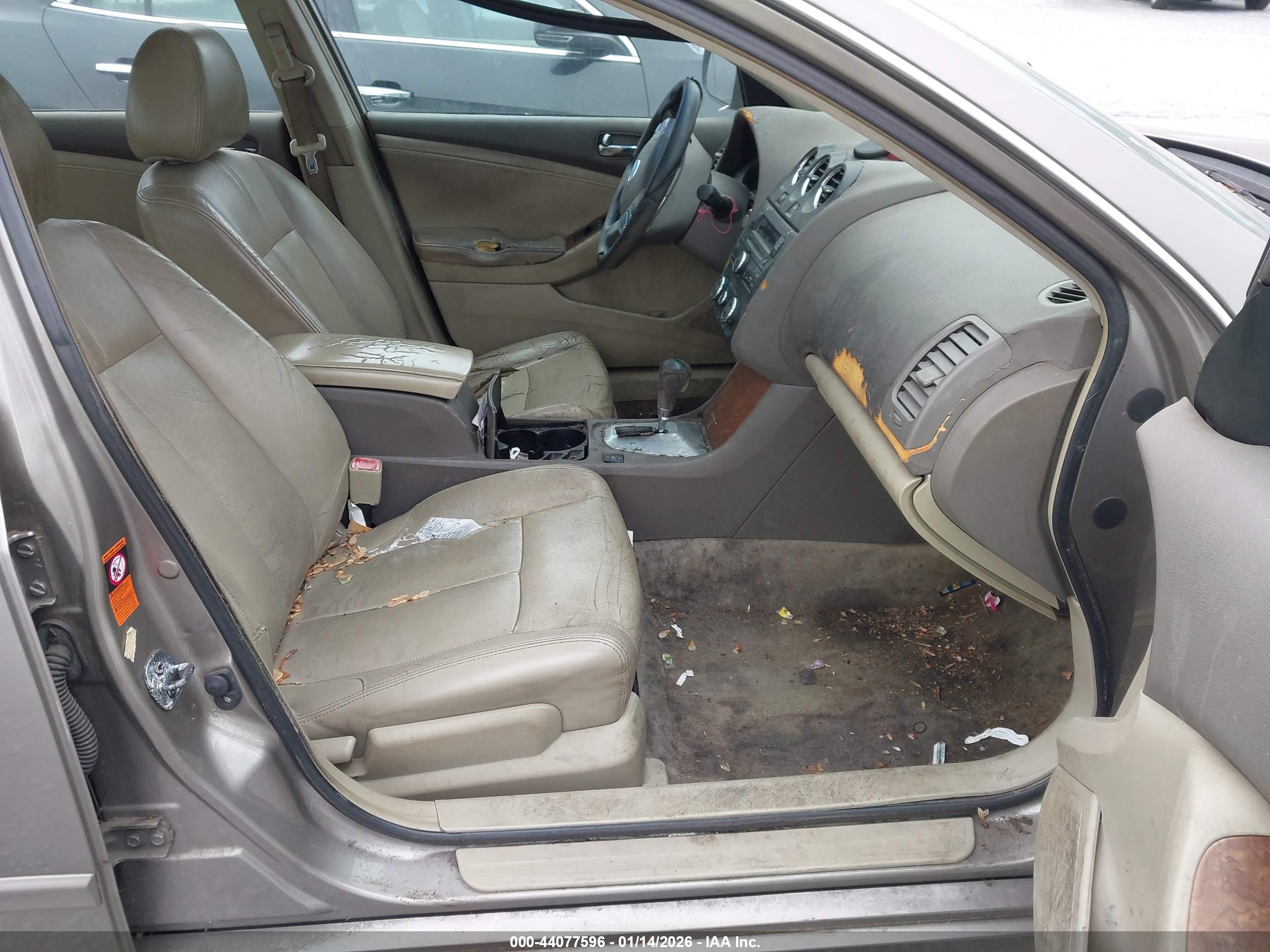 NISSAN ALTIMA image 5