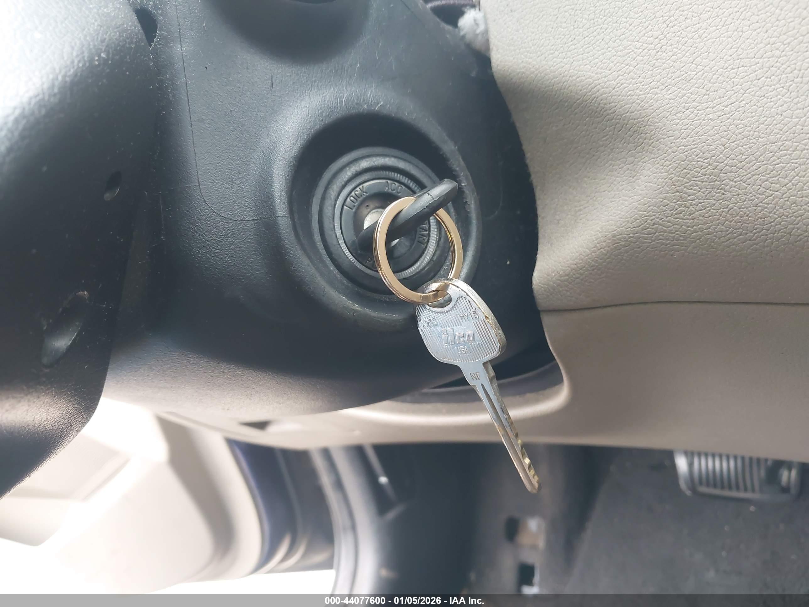 HYUNDAI ELANTRA image 11