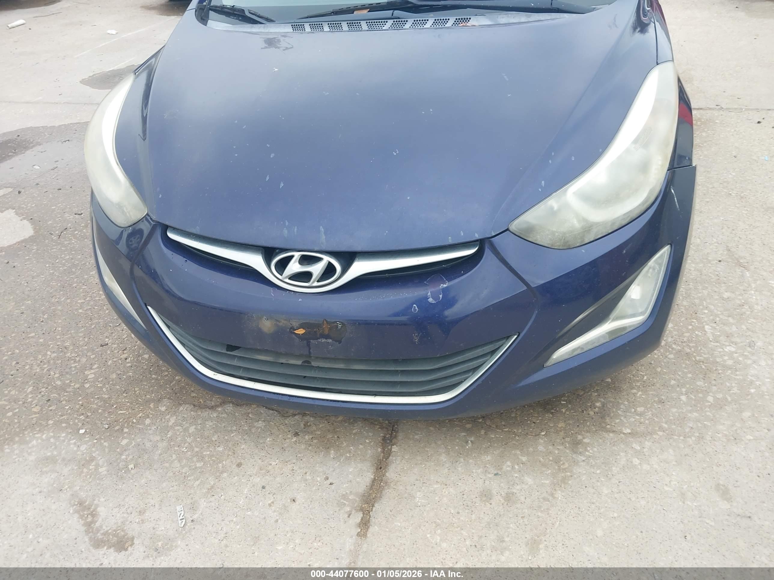 HYUNDAI ELANTRA image 6