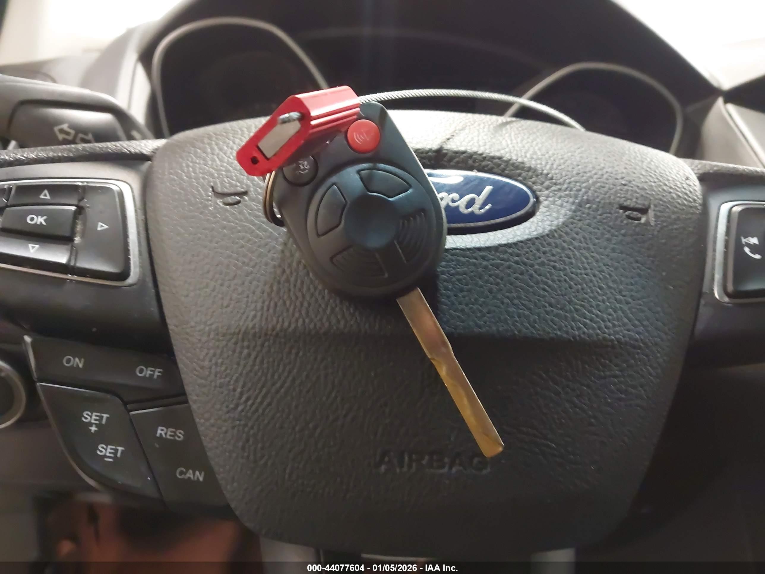 FORD FOCUS image 11