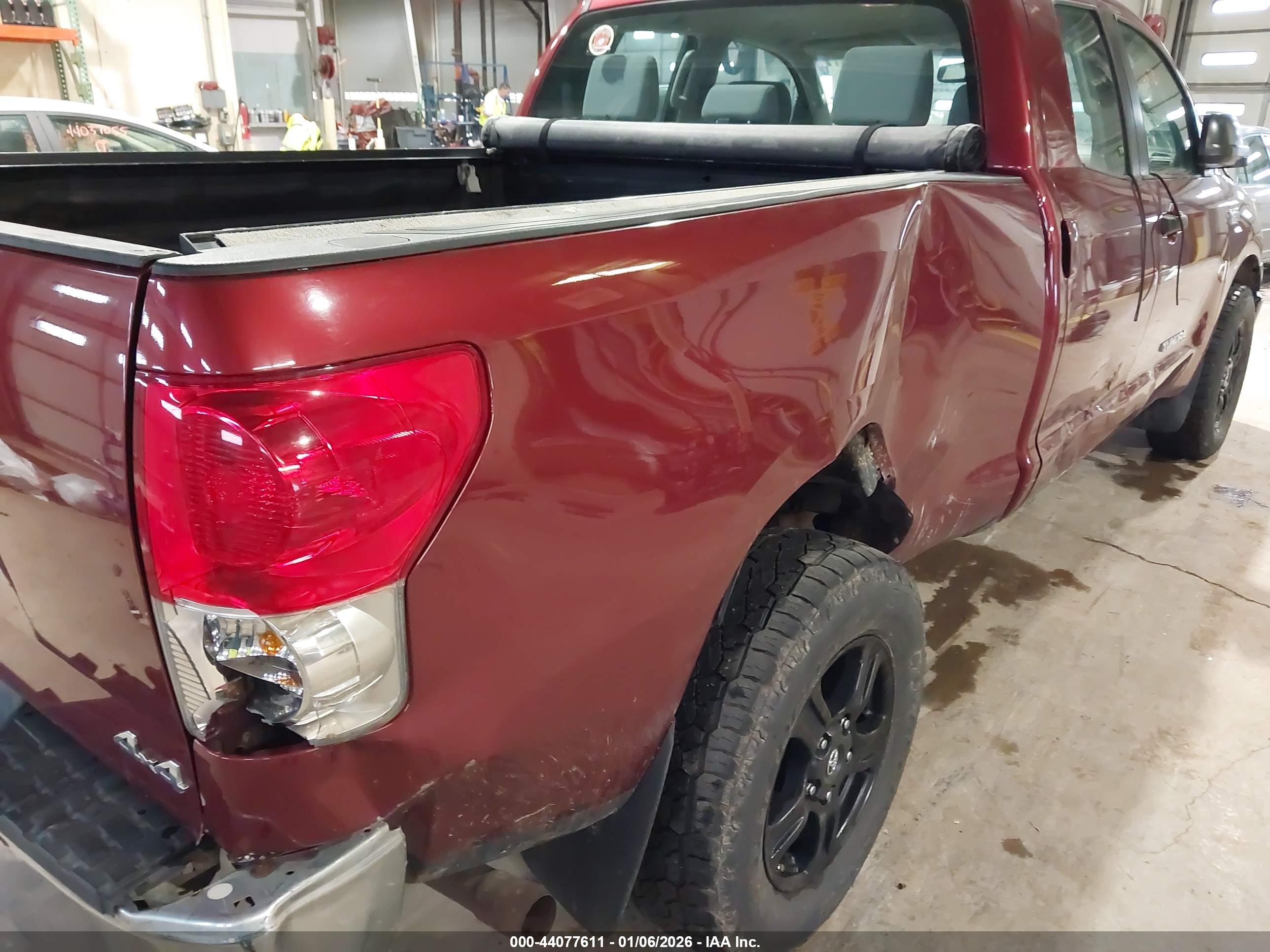 TOYOTA TUNDRA image 6
