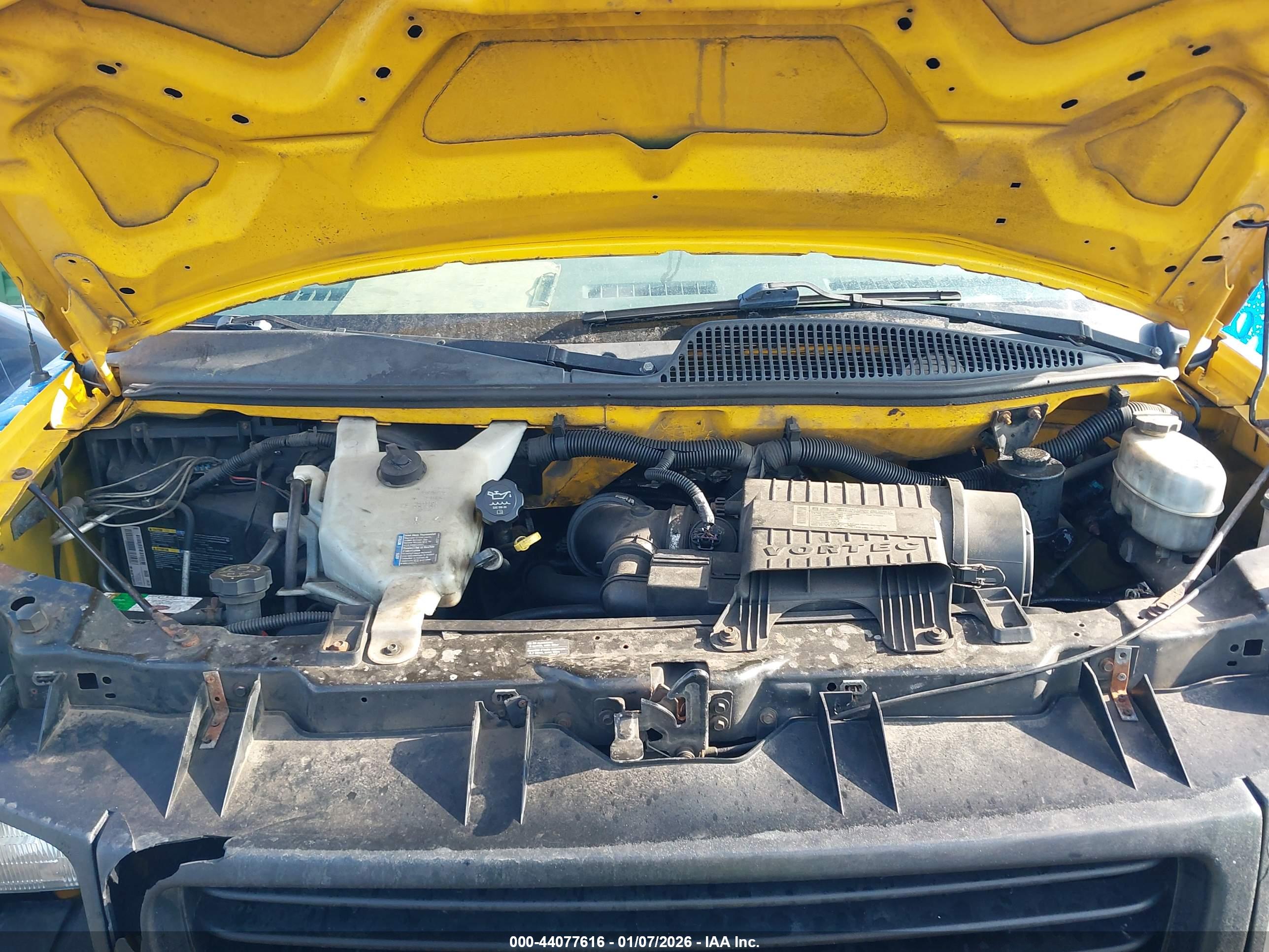 GMC SAVANA image 10