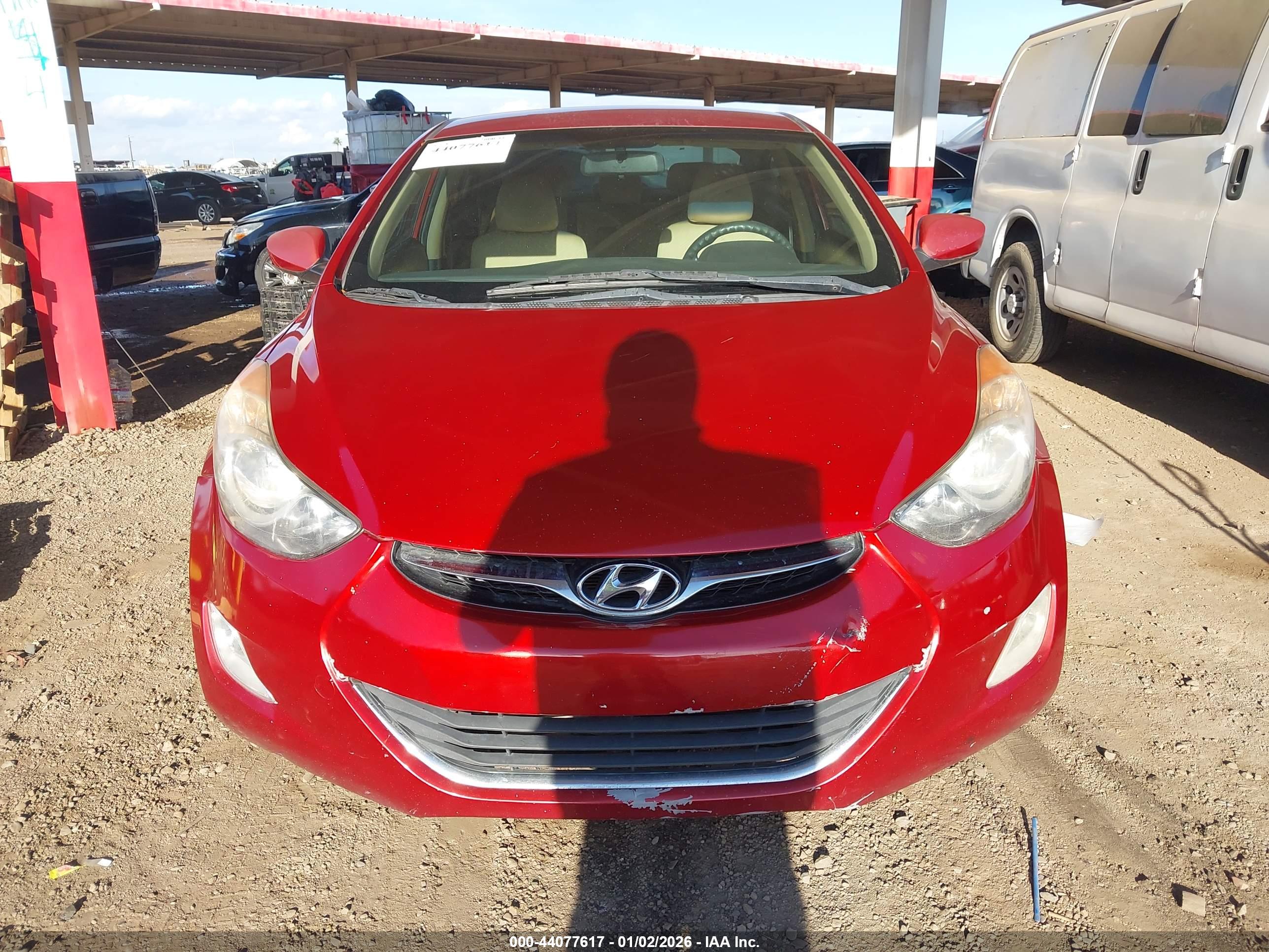 HYUNDAI ELANTRA image 6
