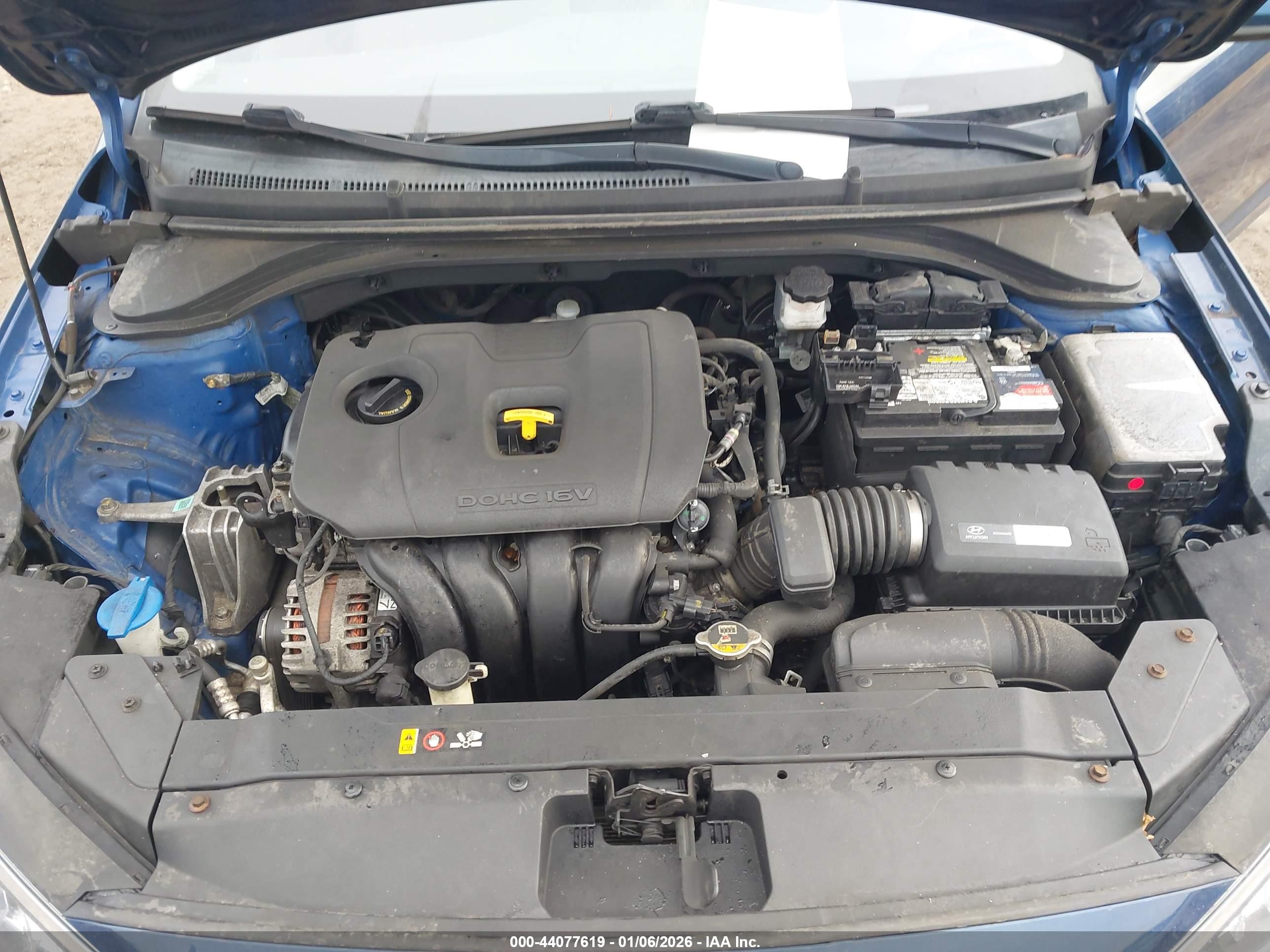 HYUNDAI ELANTRA image 10