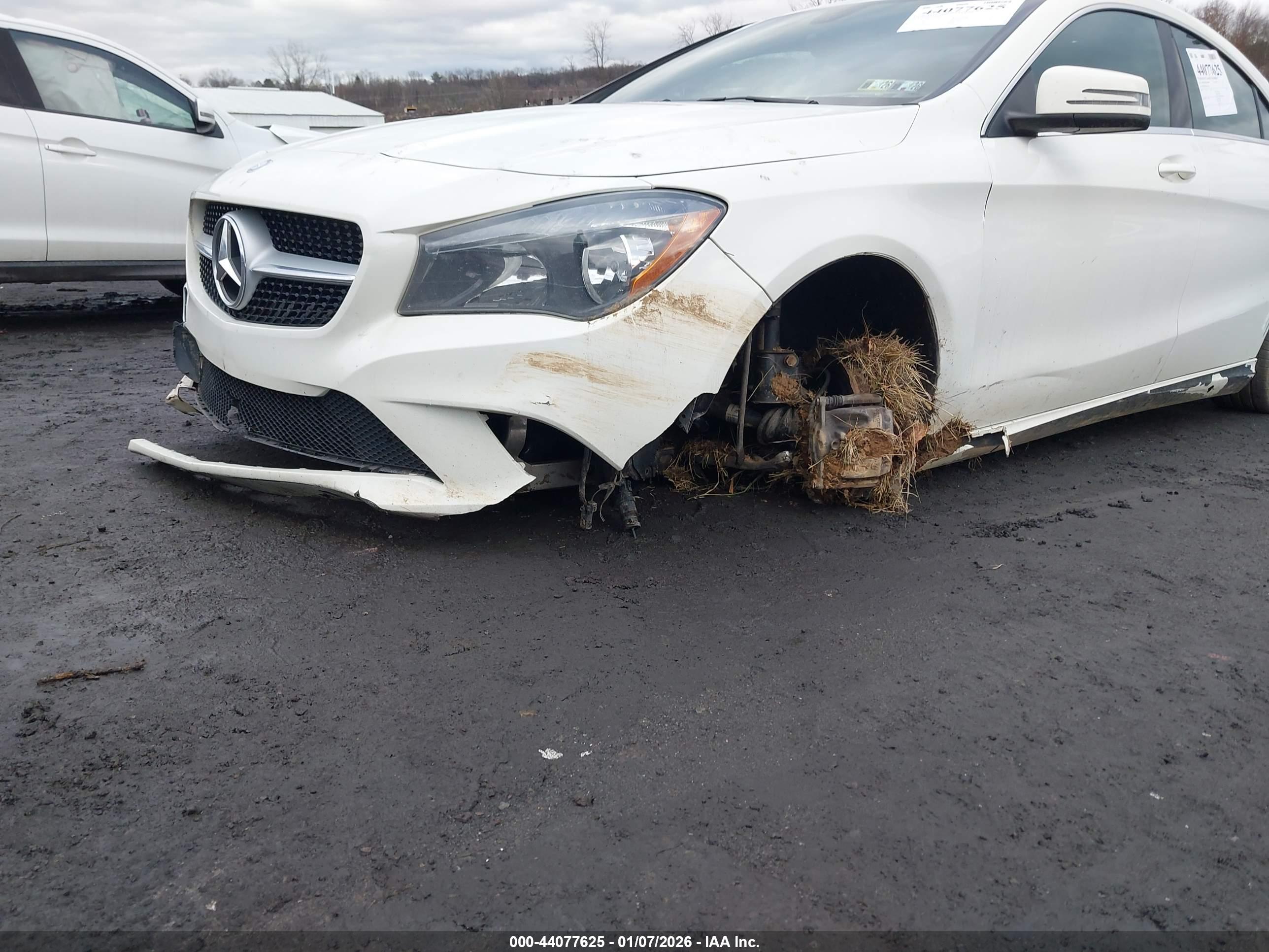 MERCEDES-BENZ CLA image 6