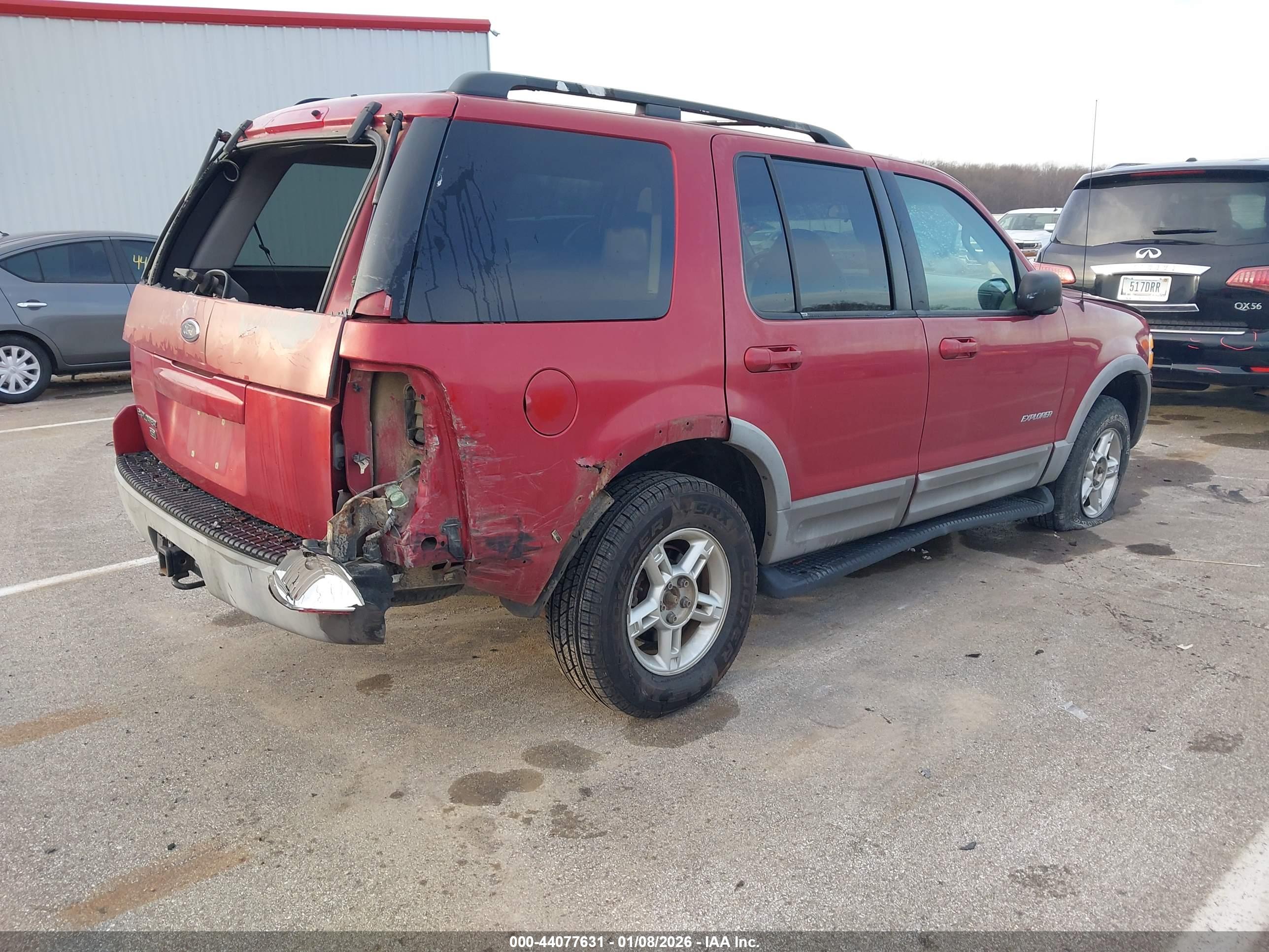FORD EXPLORER image 4