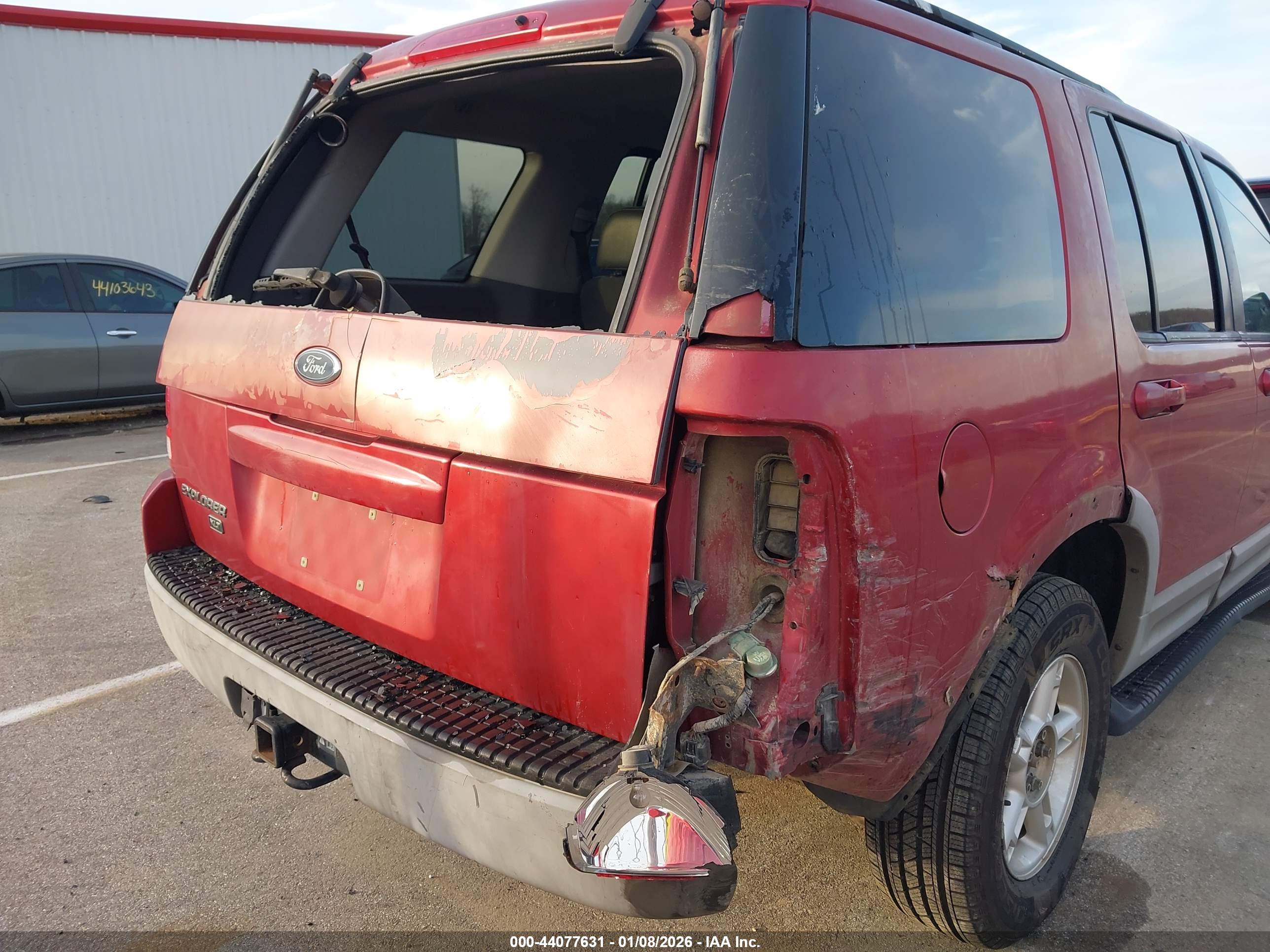 FORD EXPLORER image 6