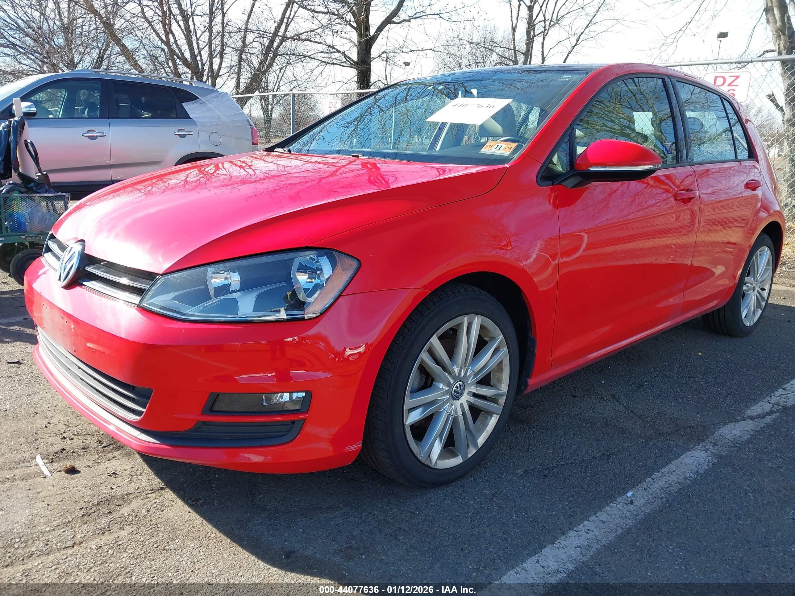 VOLKSWAGEN GOLF image 2