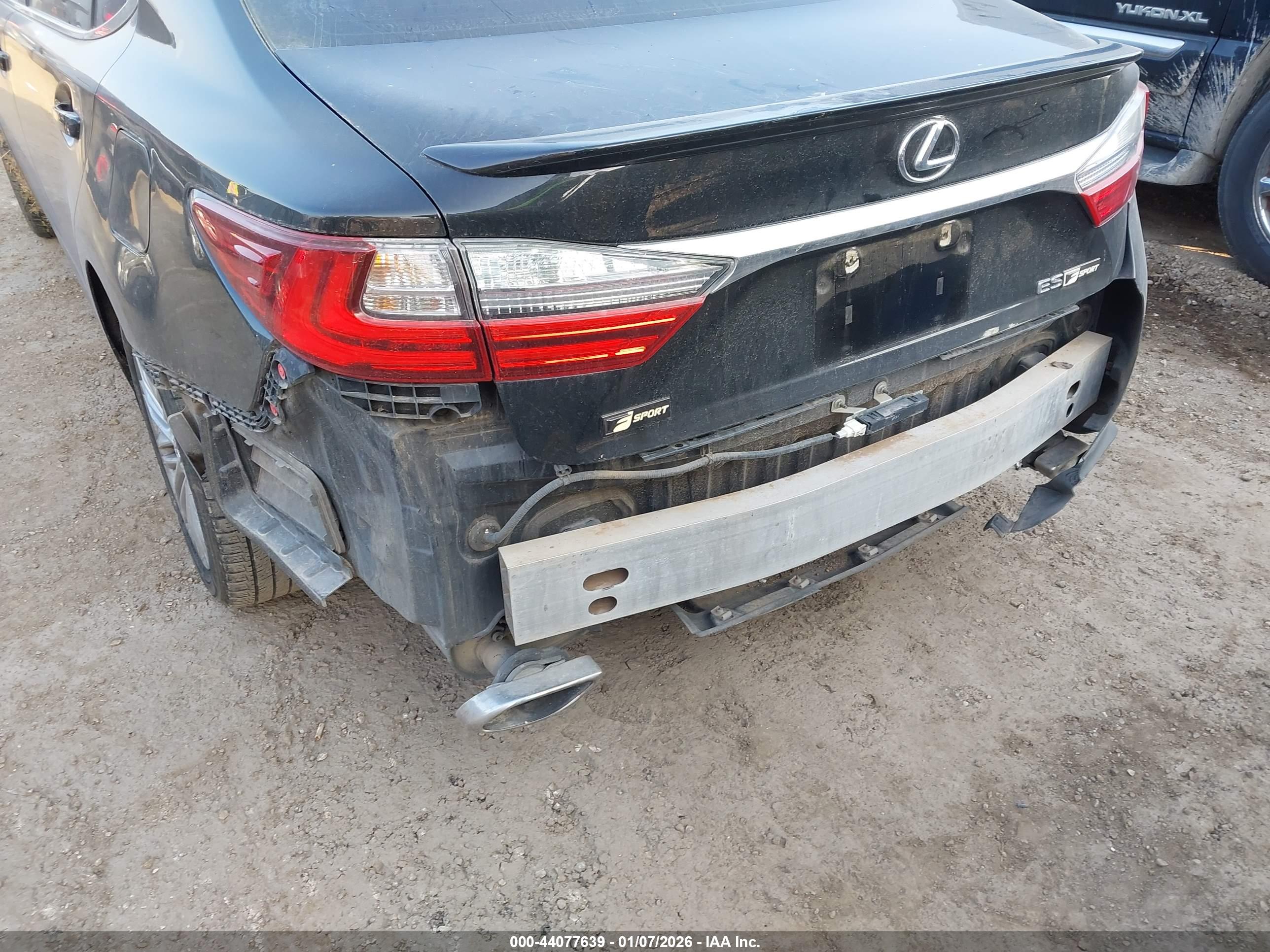LEXUS ES image 6