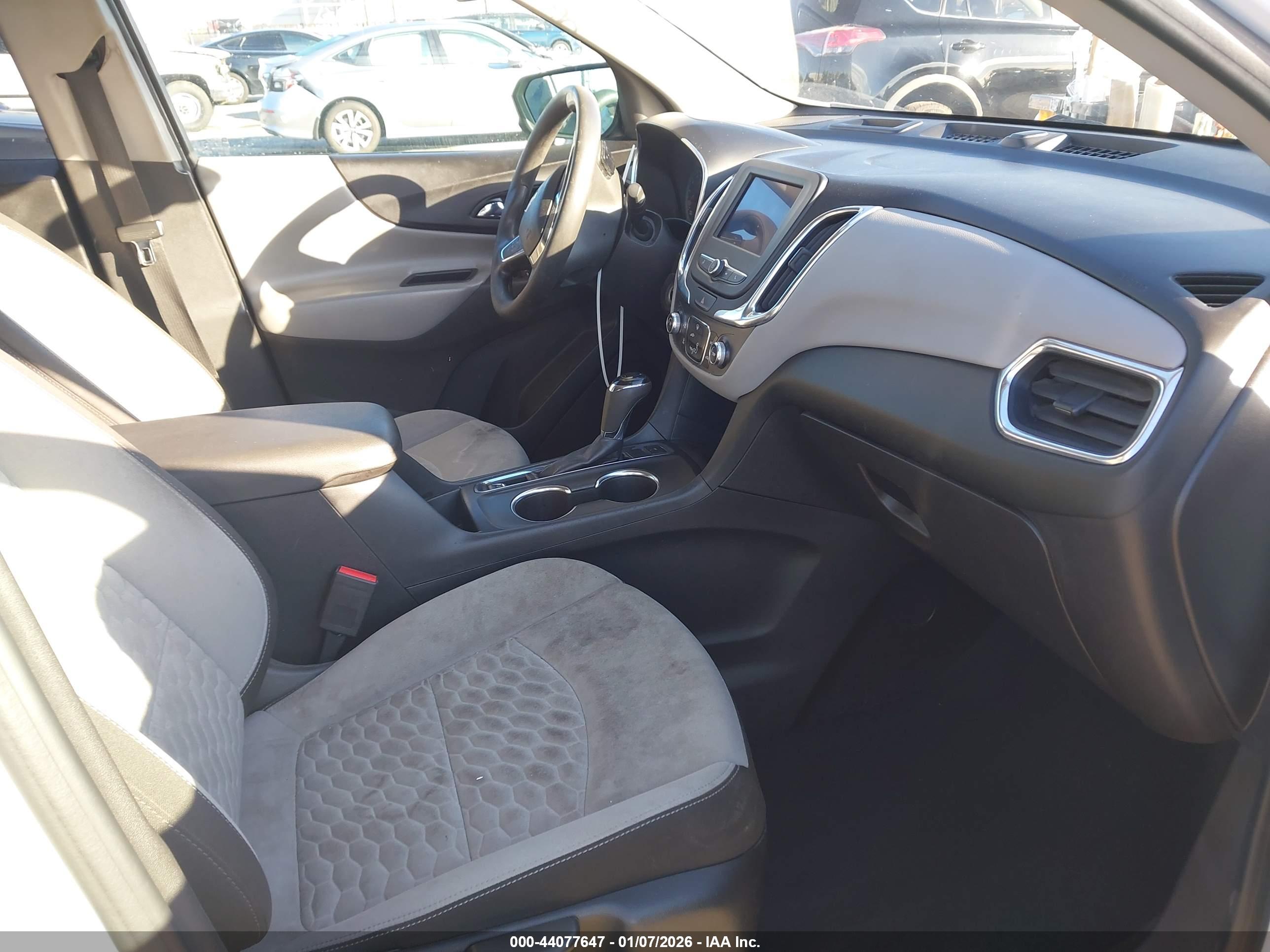 CHEVROLET EQUINOX image 5