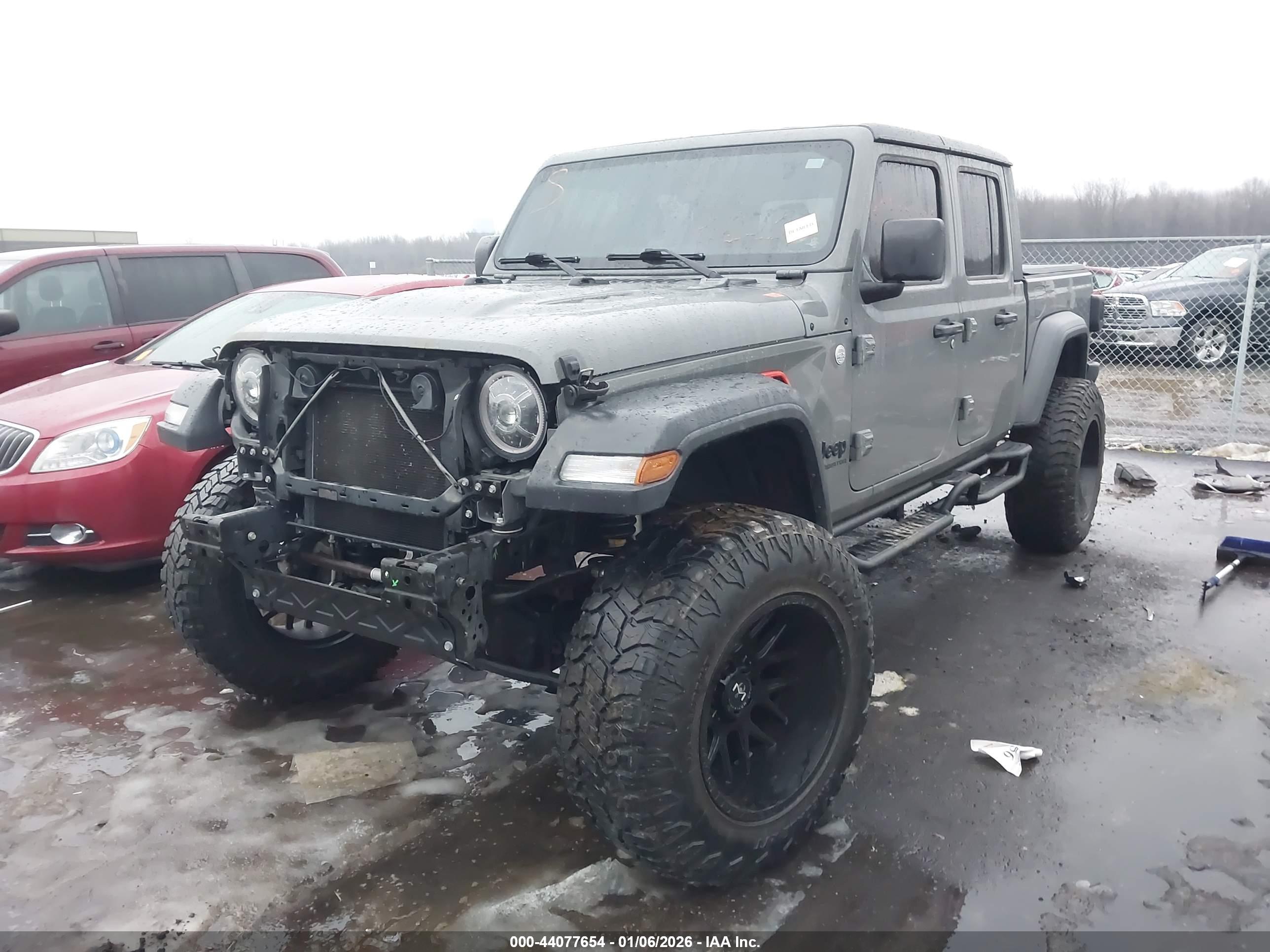 JEEP GLADIATOR image 2