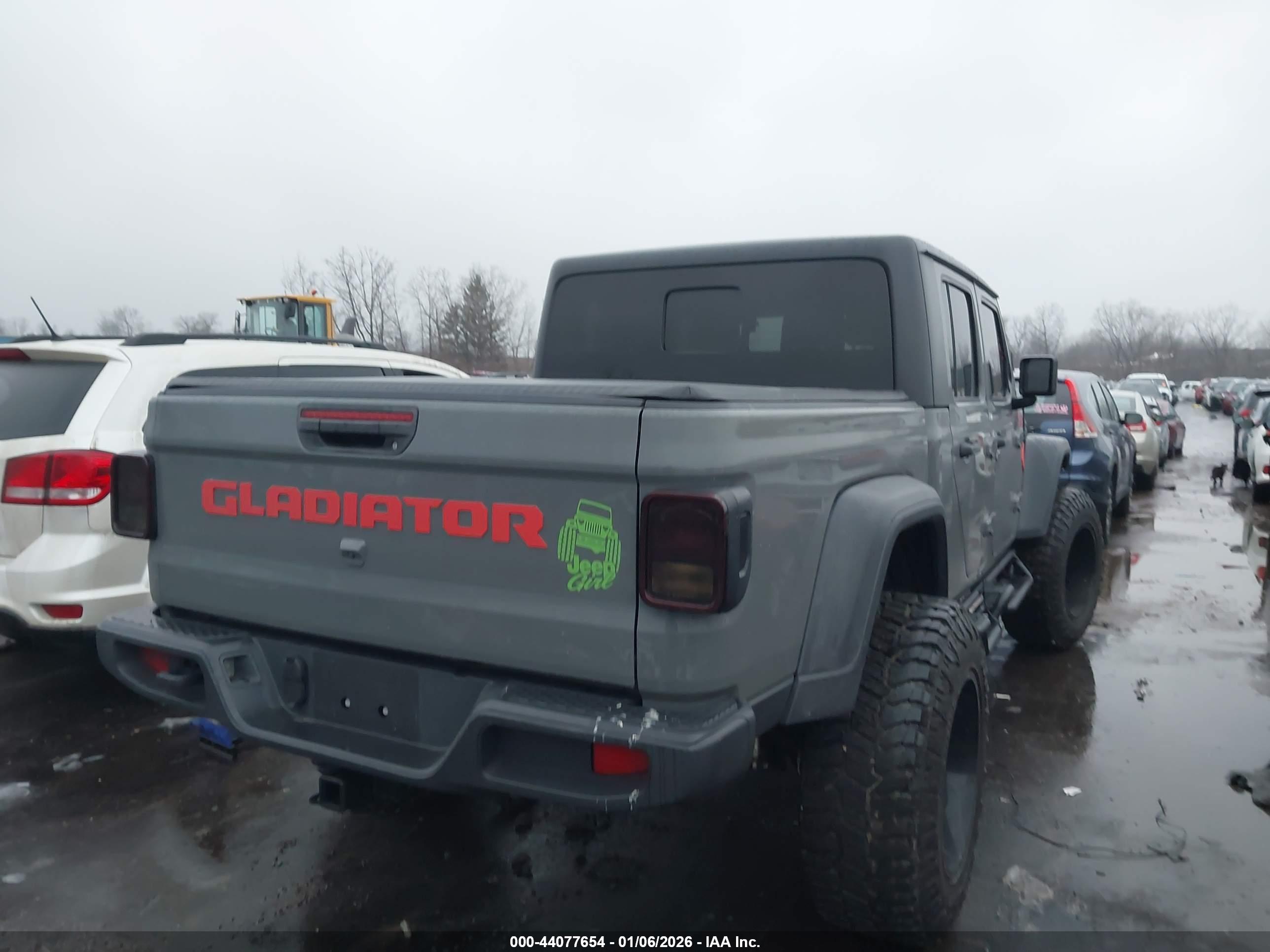 JEEP GLADIATOR image 4
