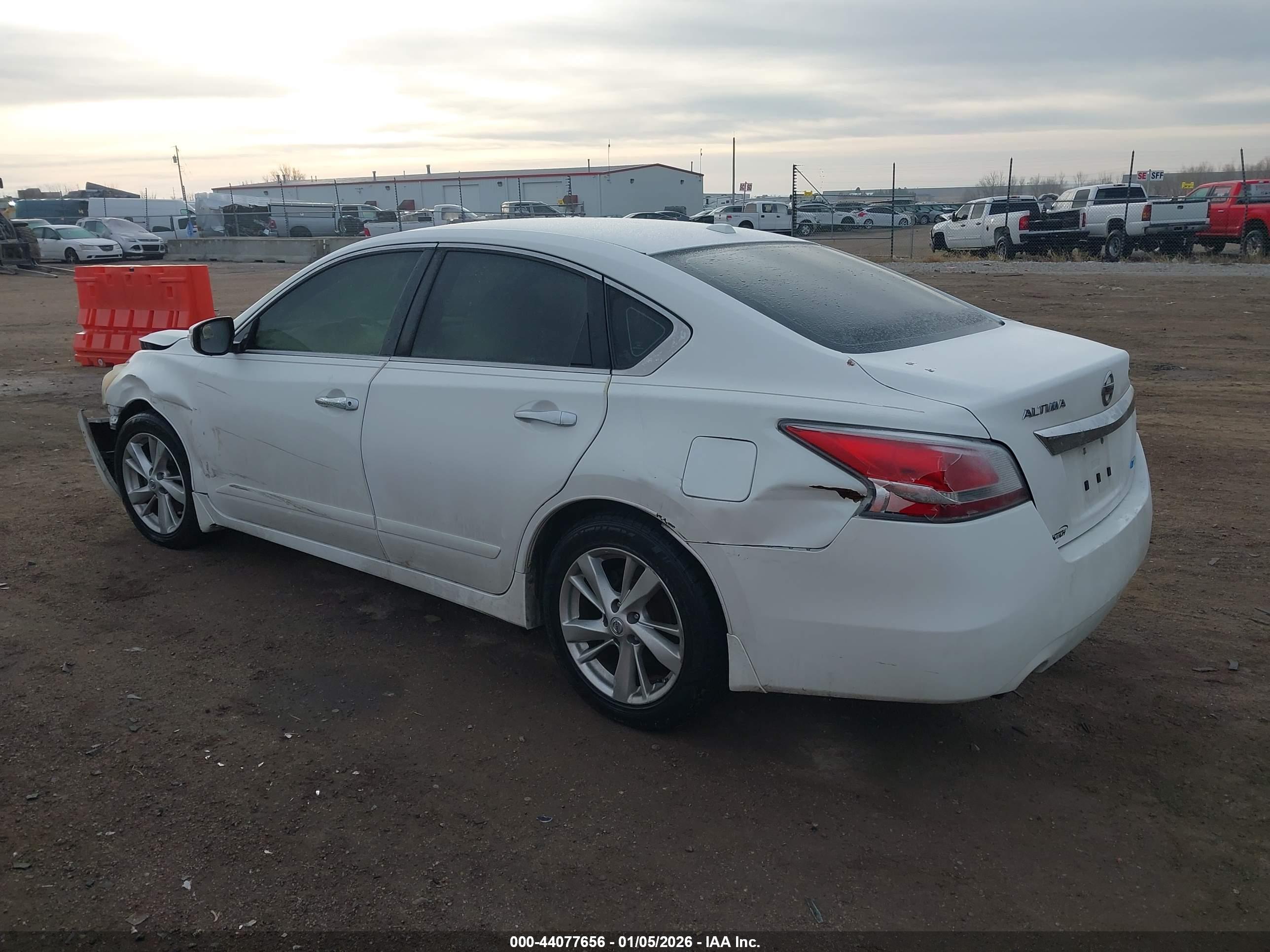 NISSAN ALTIMA image 3