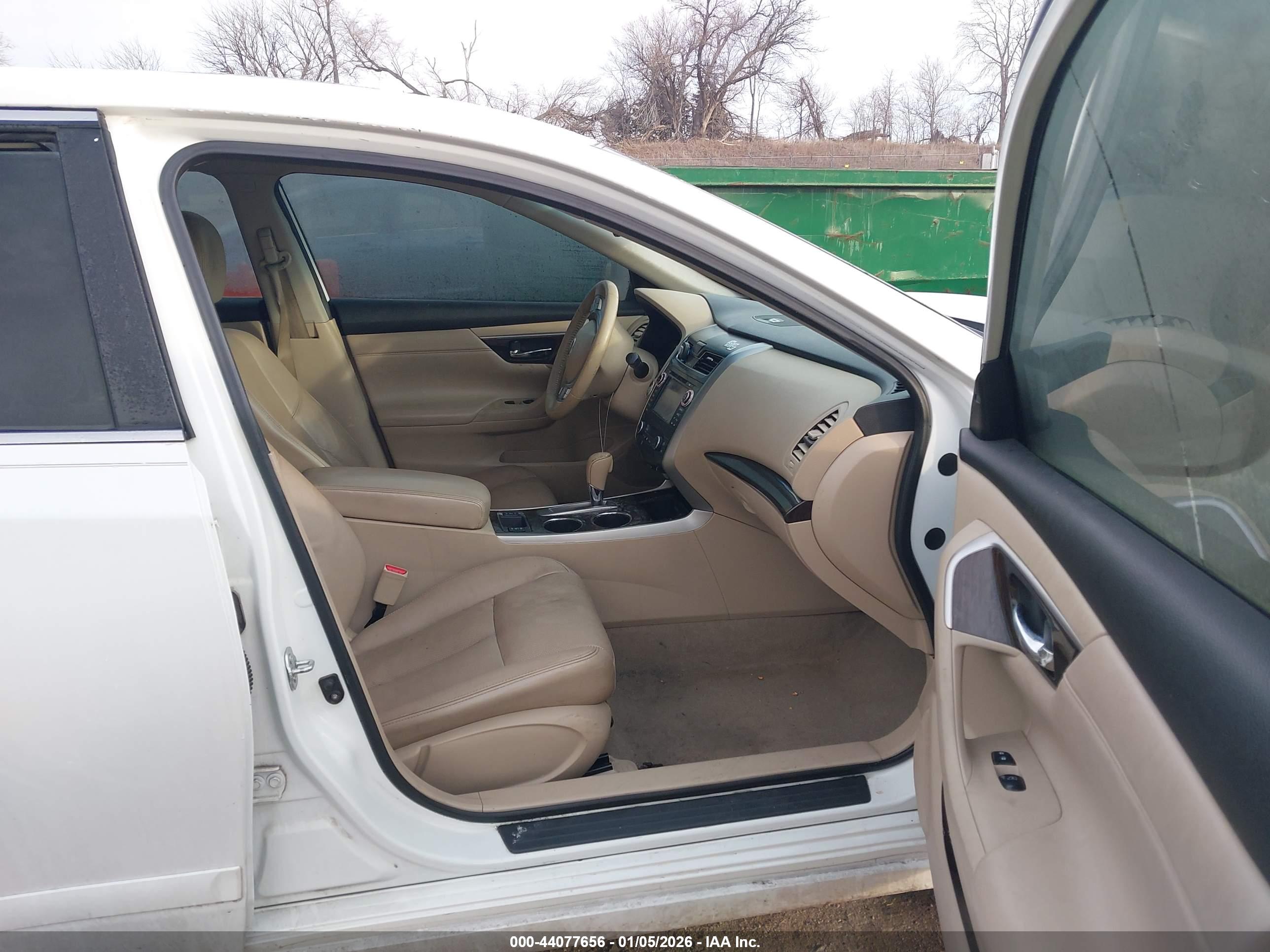 NISSAN ALTIMA image 5