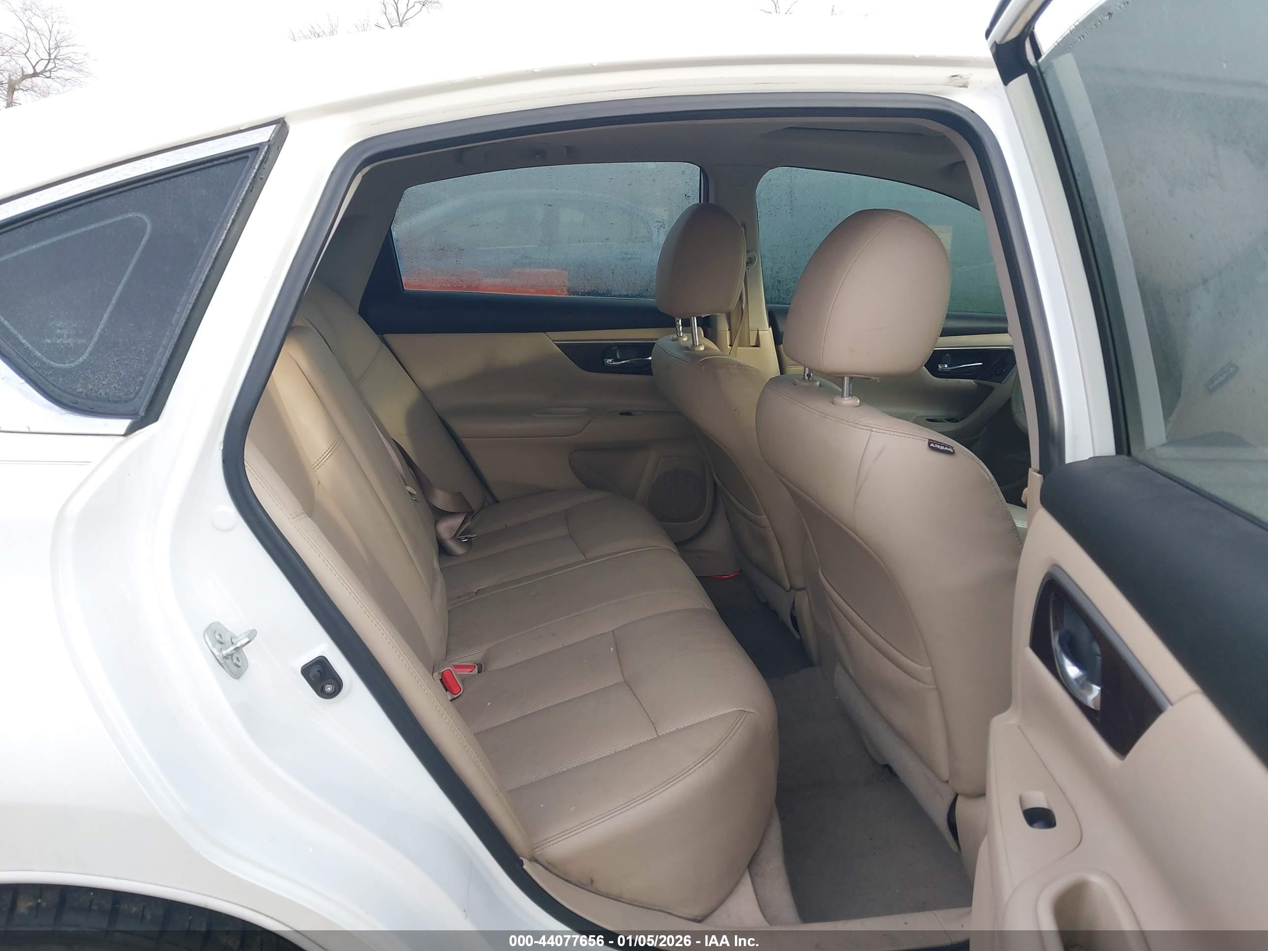NISSAN ALTIMA image 8