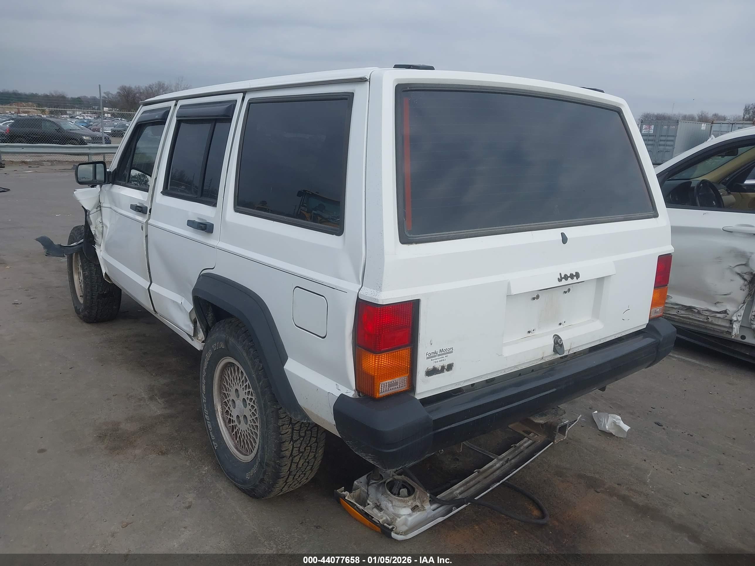 JEEP CHEROKEE image 3