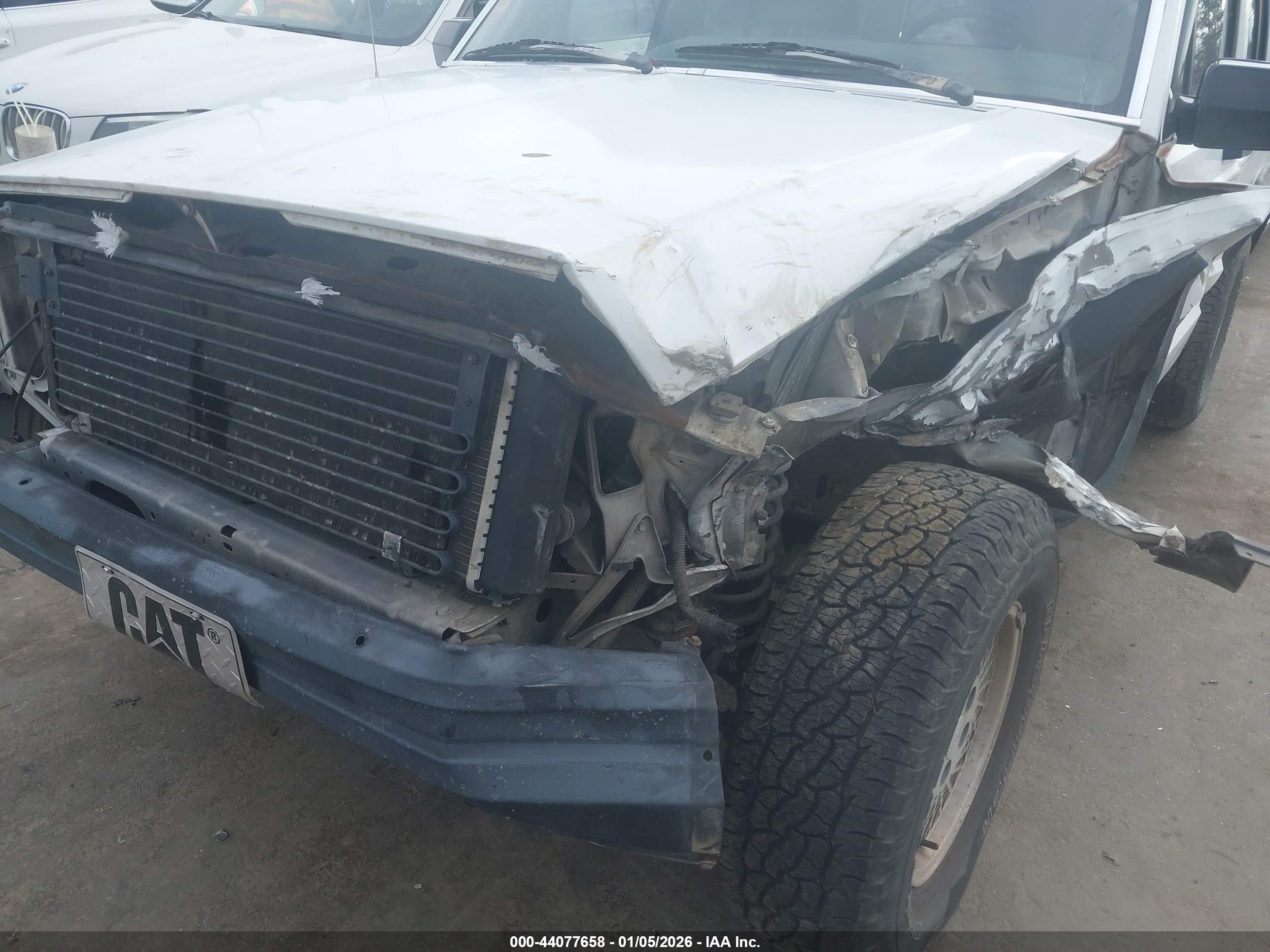 JEEP CHEROKEE image 6