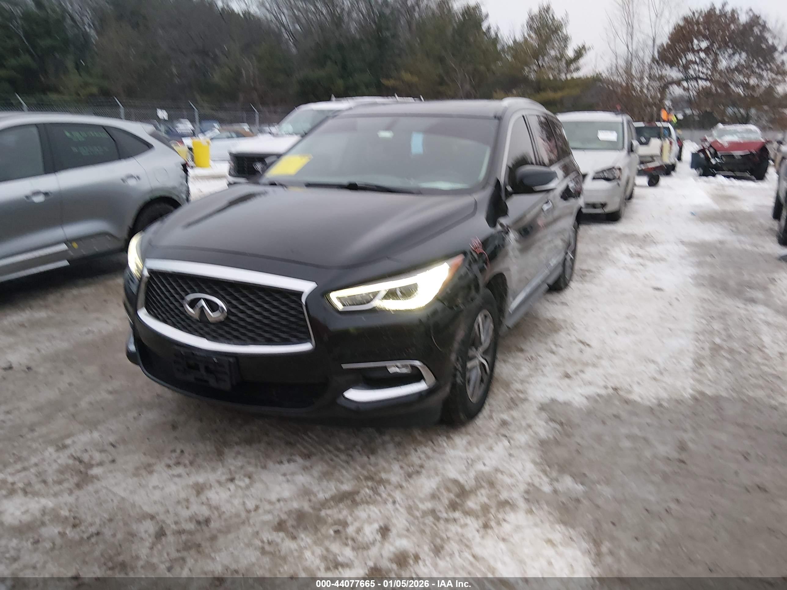 INFINITI QX60 image 2