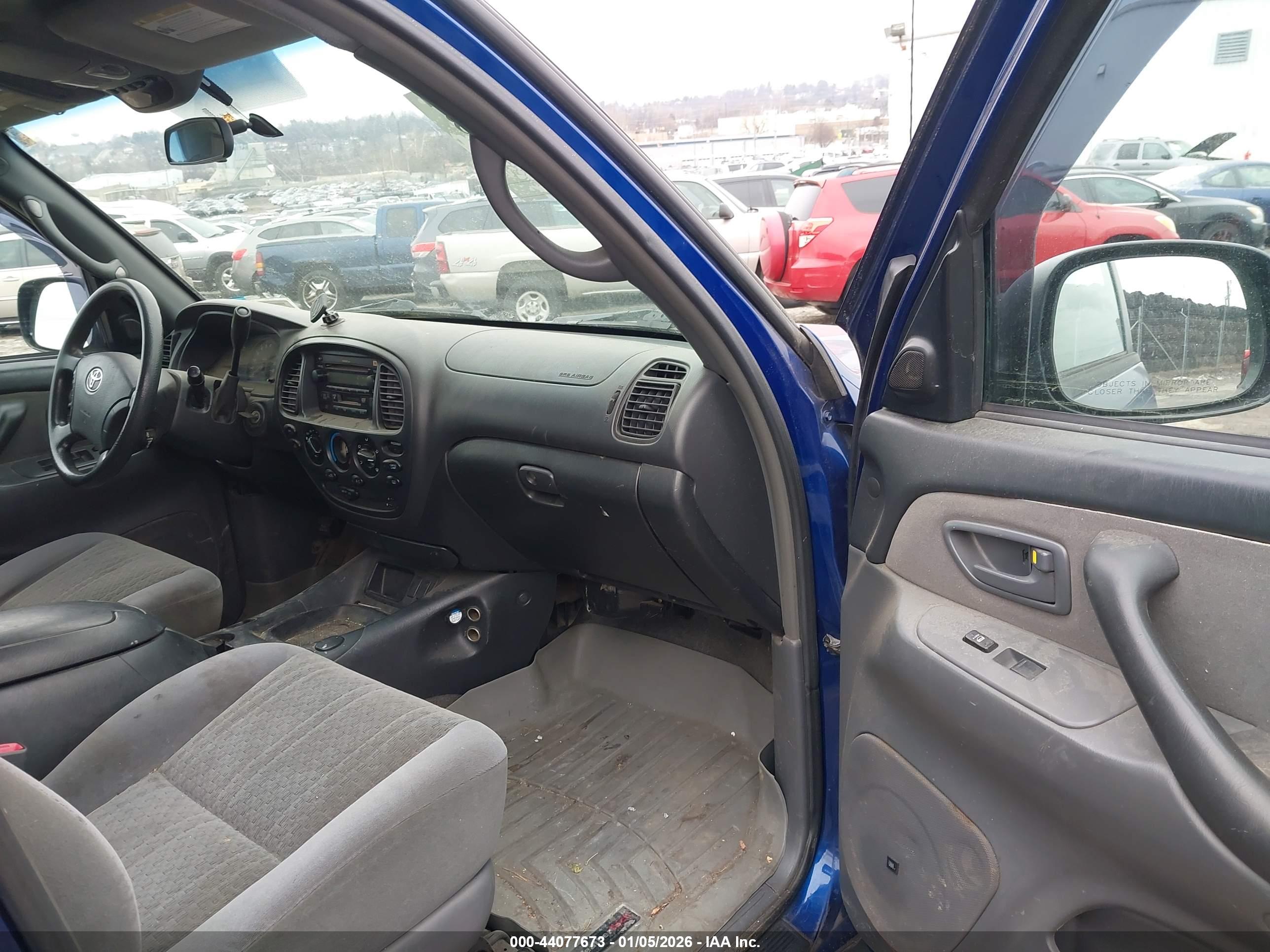 TOYOTA TUNDRA image 5