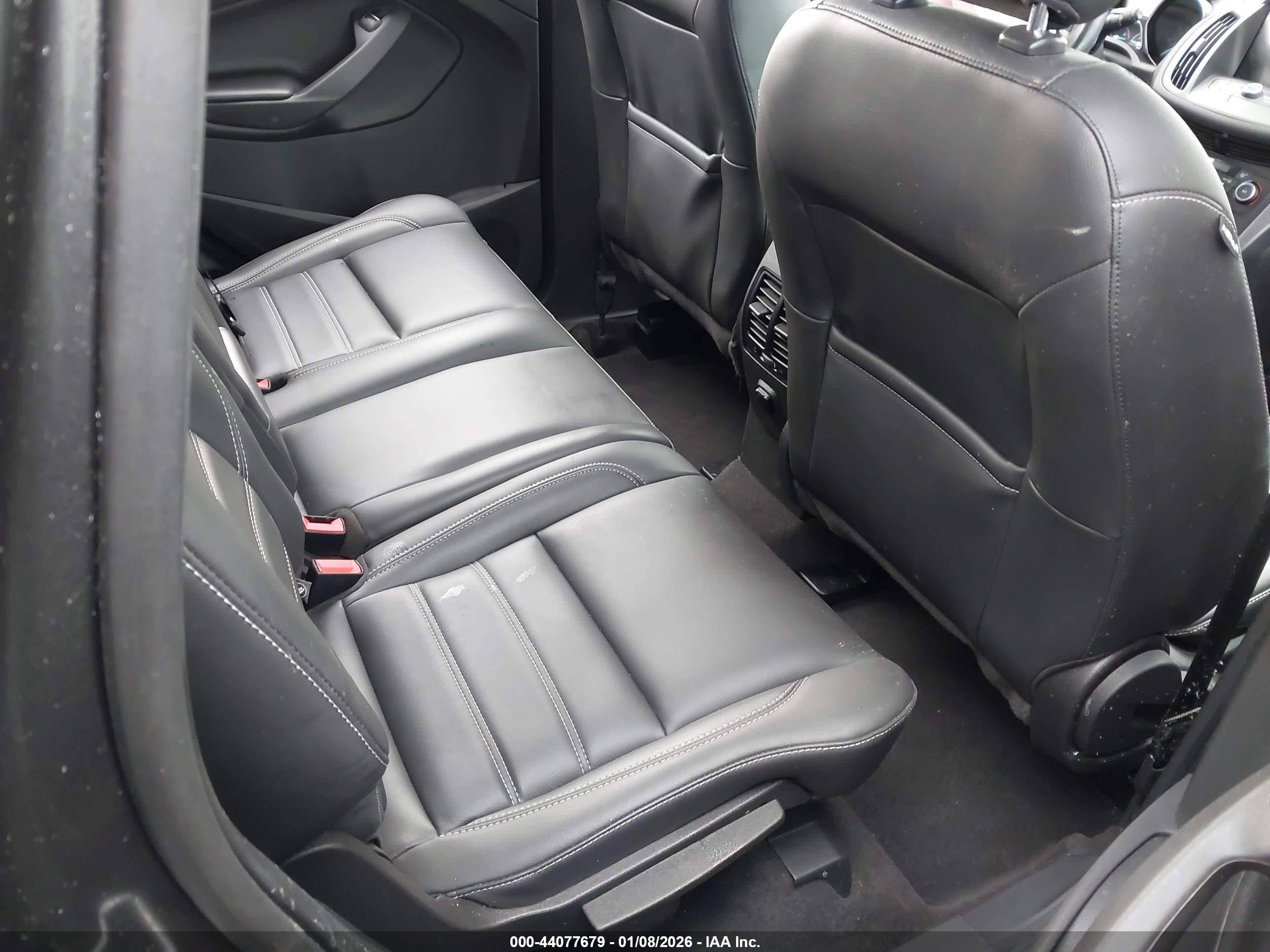FORD ESCAPE image 8