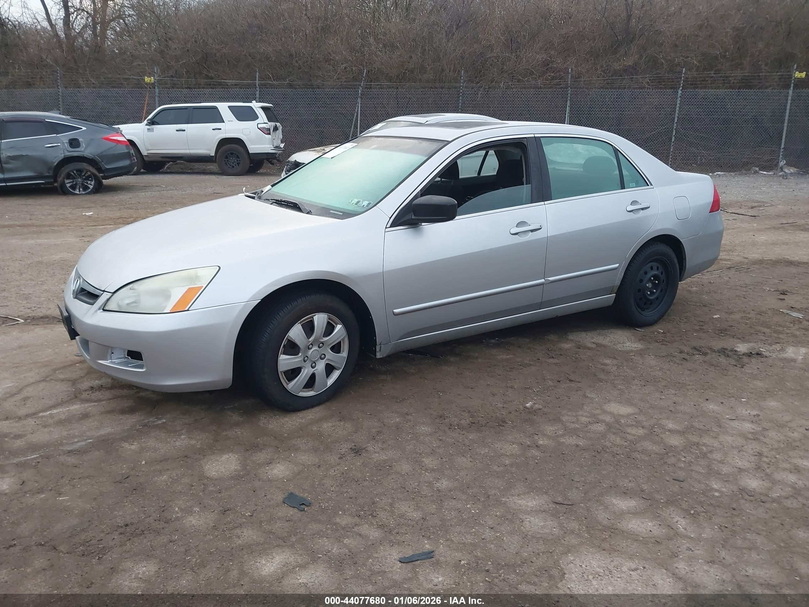 HONDA ACCORD image 2