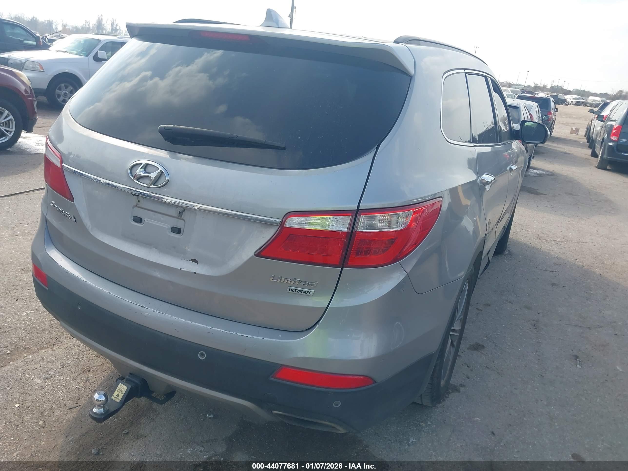 HYUNDAI SANTA image 4