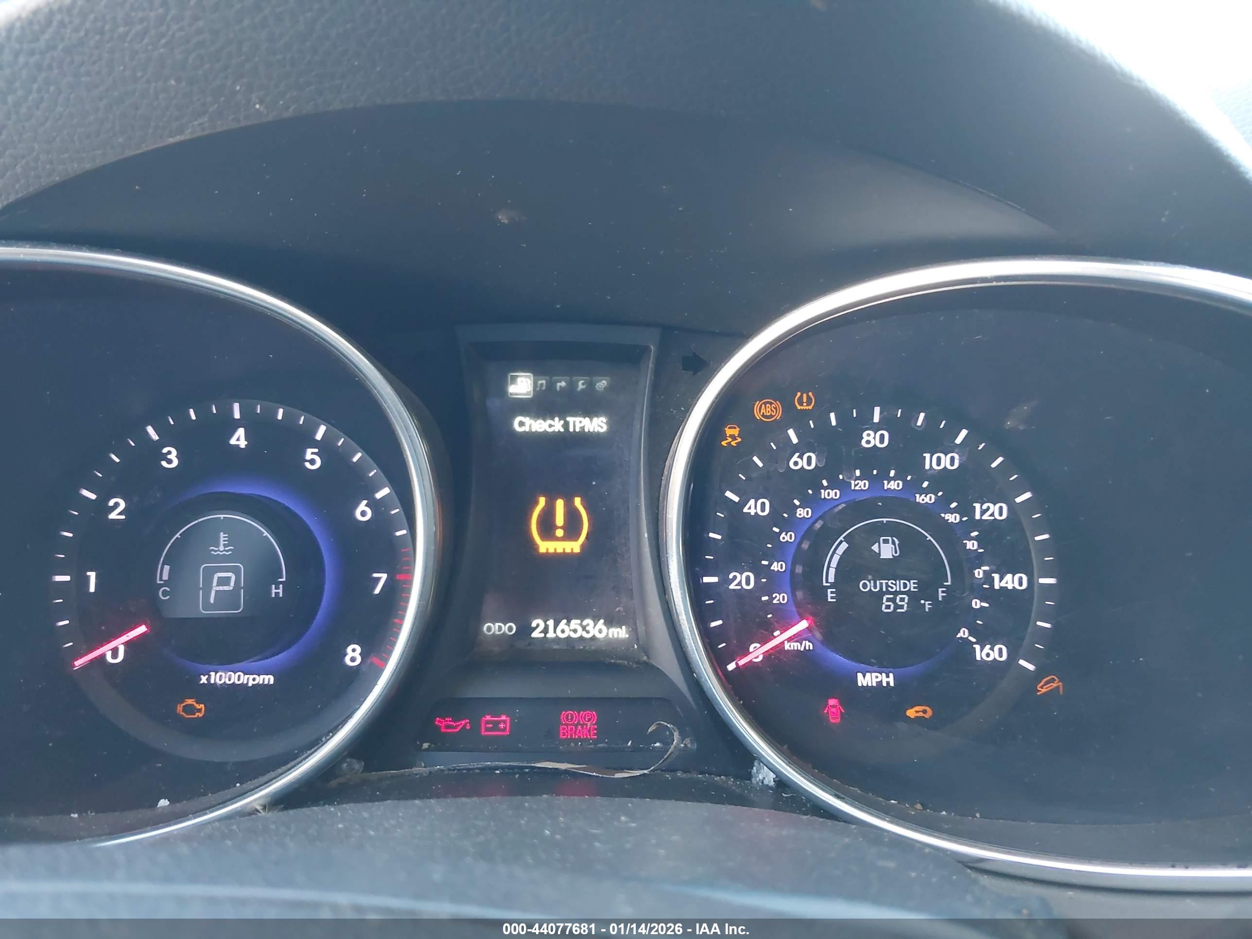 HYUNDAI SANTA image 7