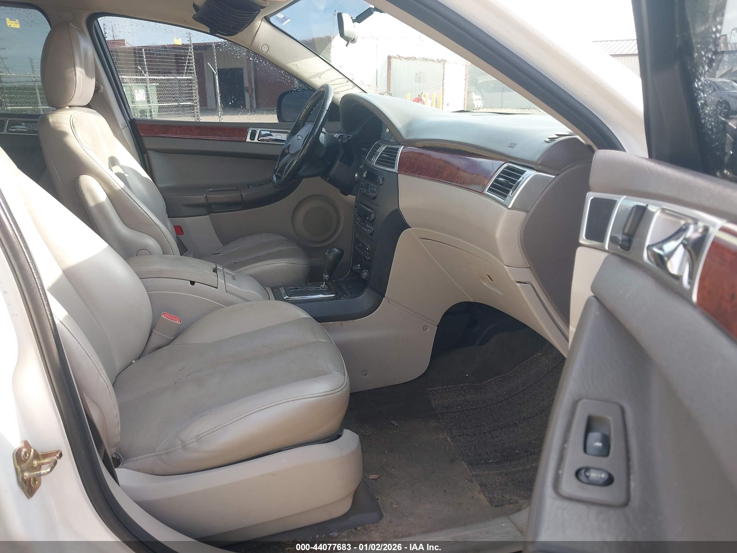 CHRYSLER PACIFICA image 5