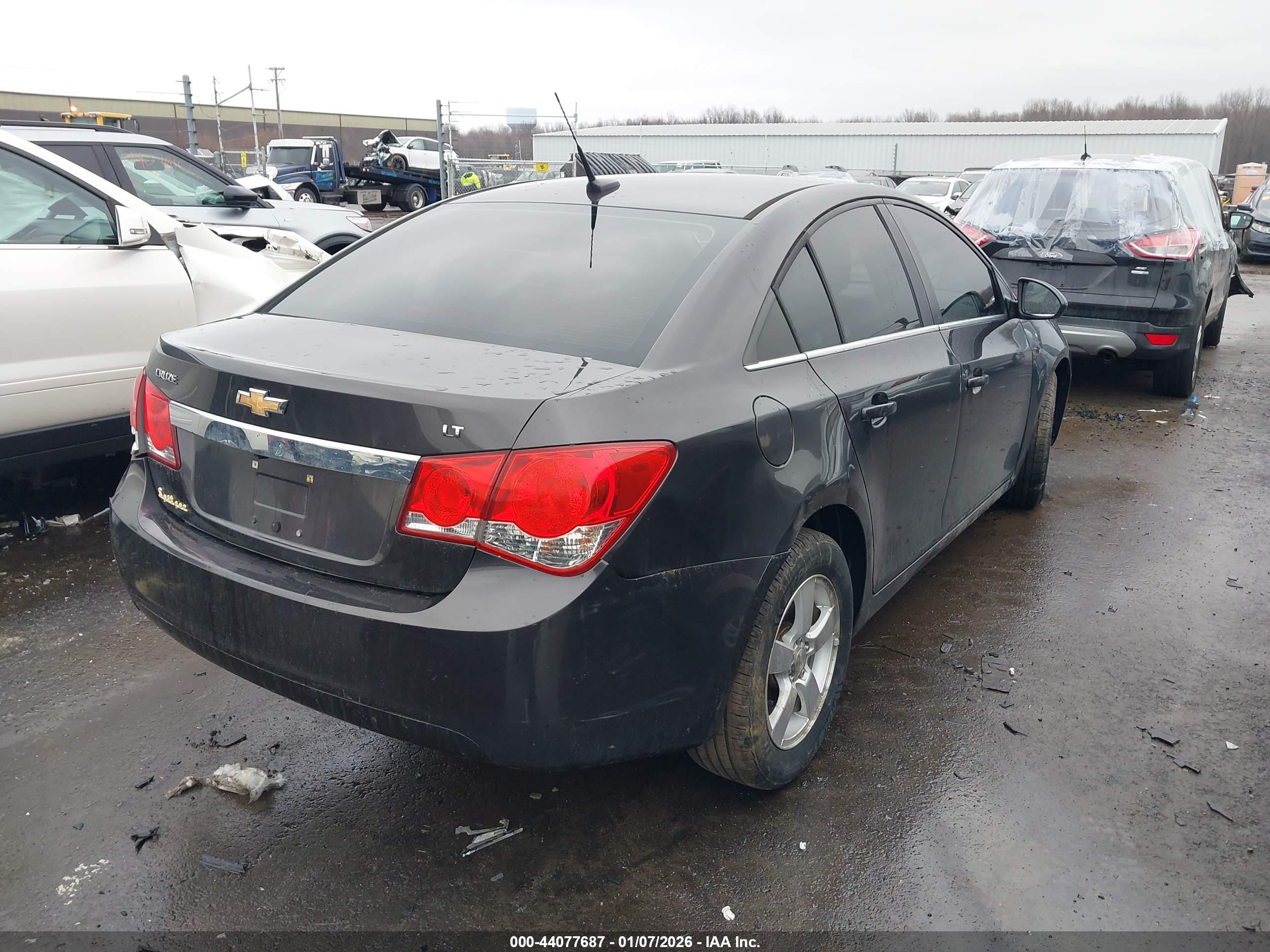 CHEVROLET CRUZE image 4
