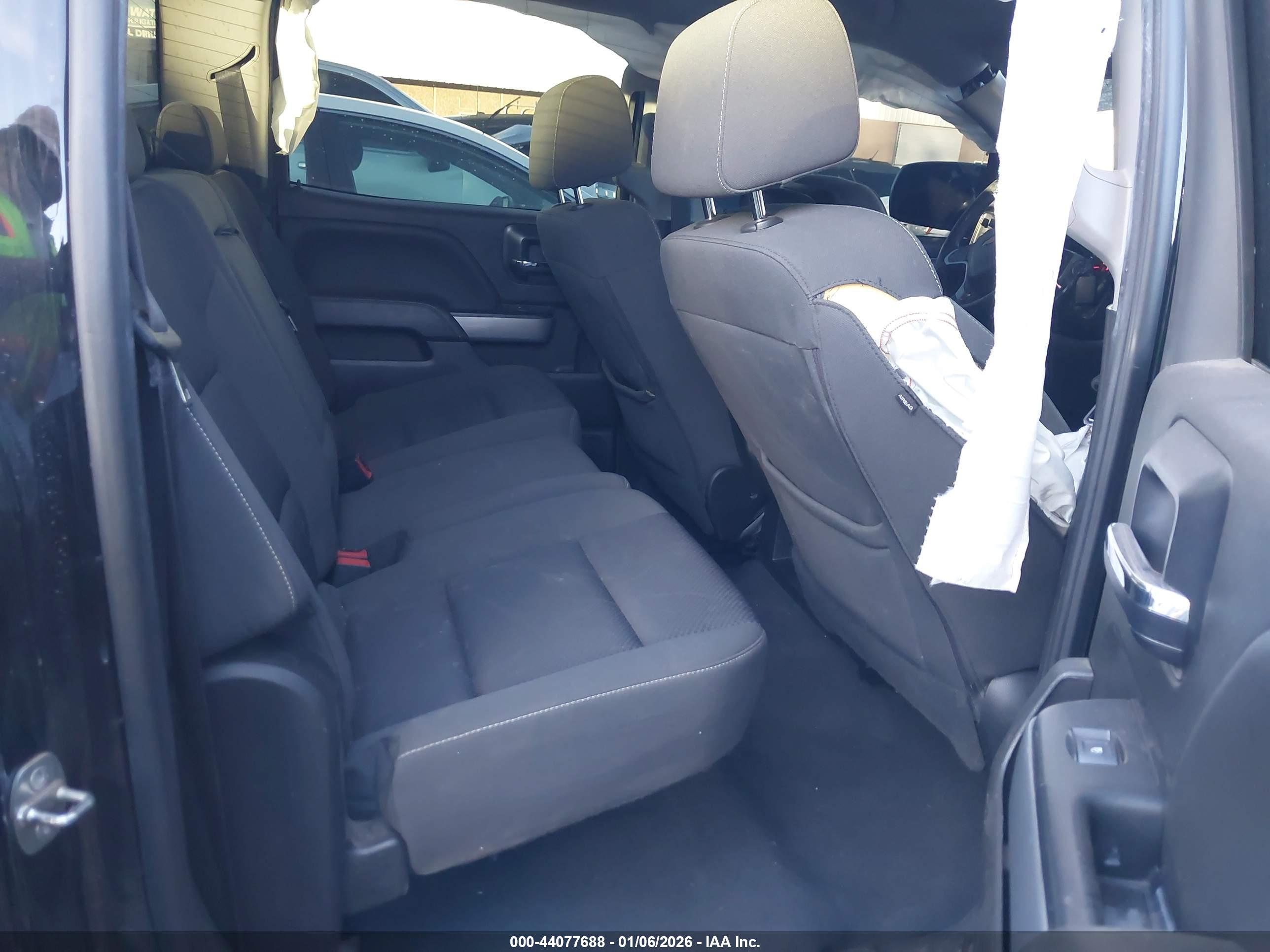 CHEVROLET SILVERADO image 8