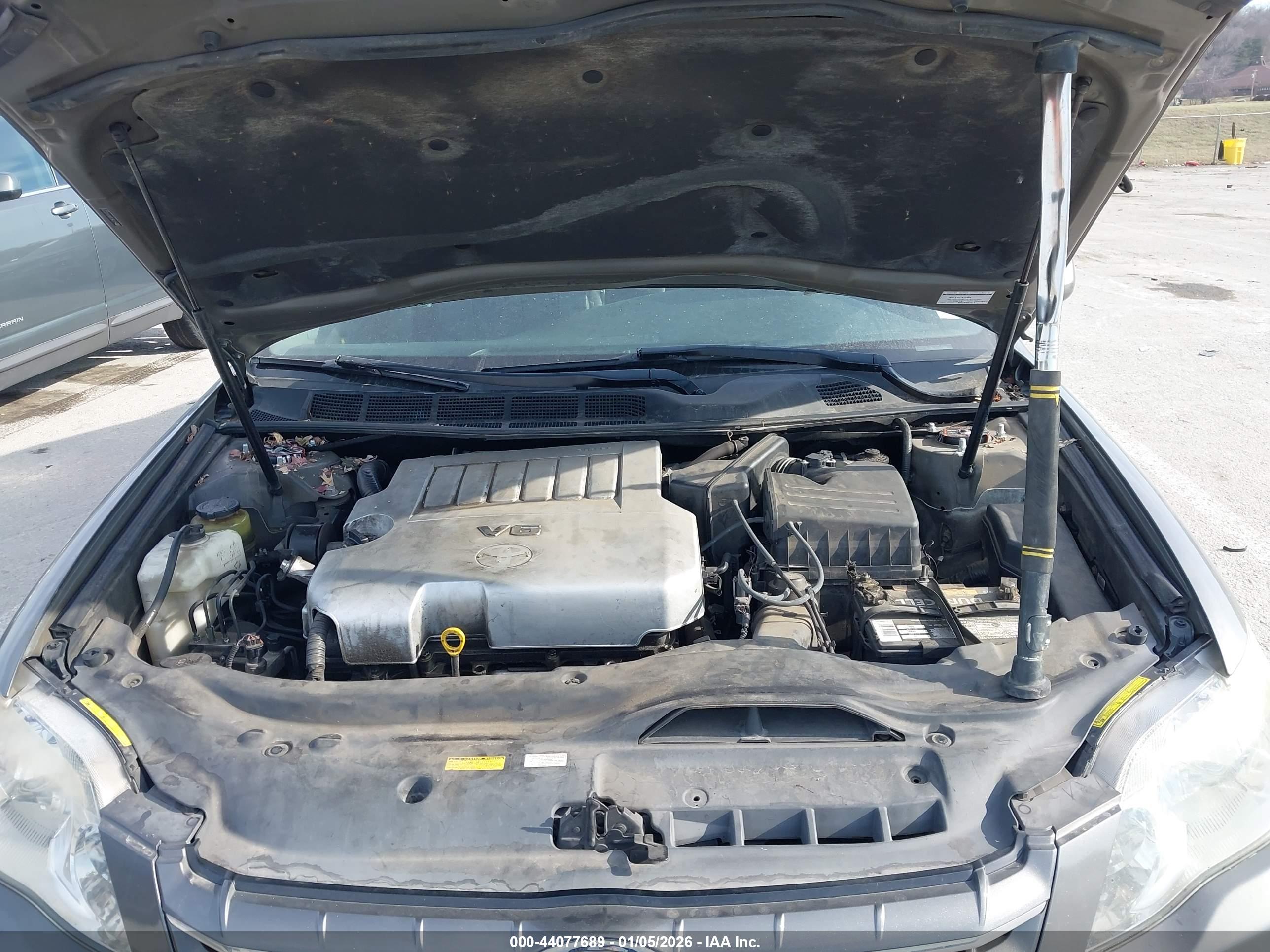 TOYOTA AVALON image 10