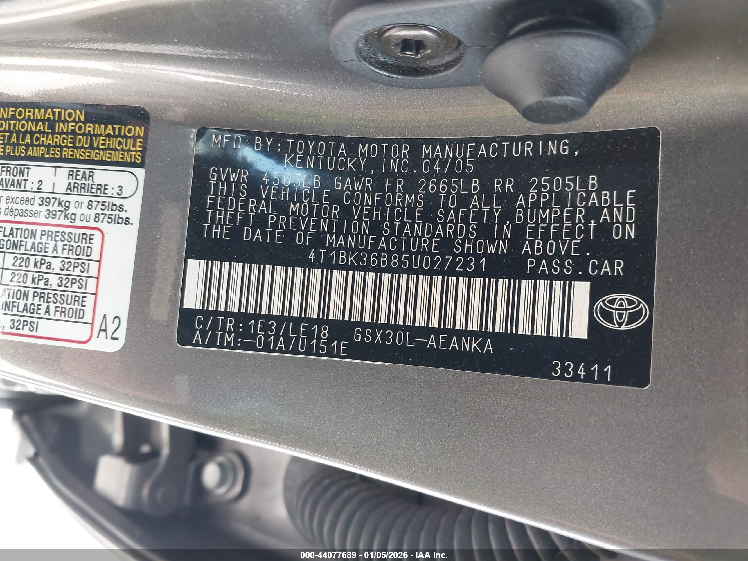 TOYOTA AVALON image 9