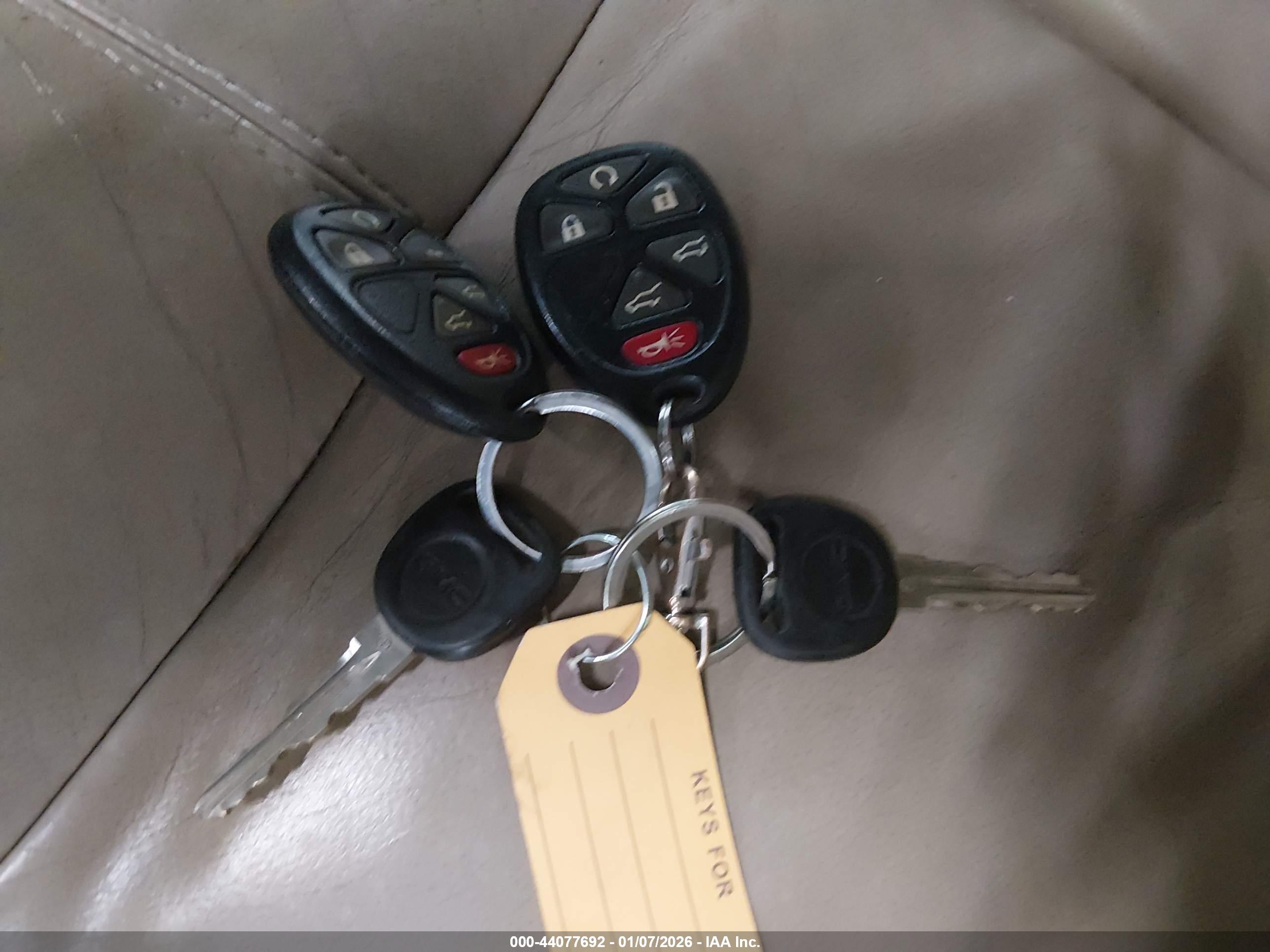 GMC YUKON image 11