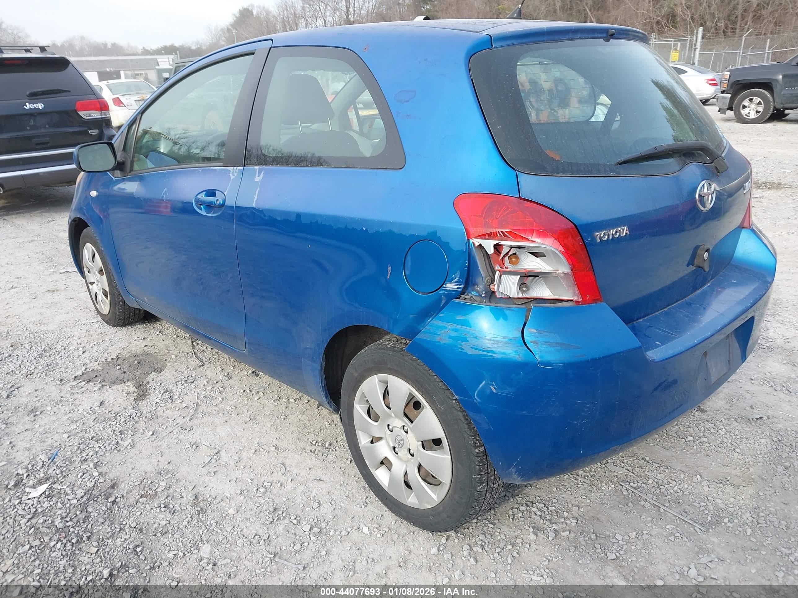 TOYOTA YARIS image 3