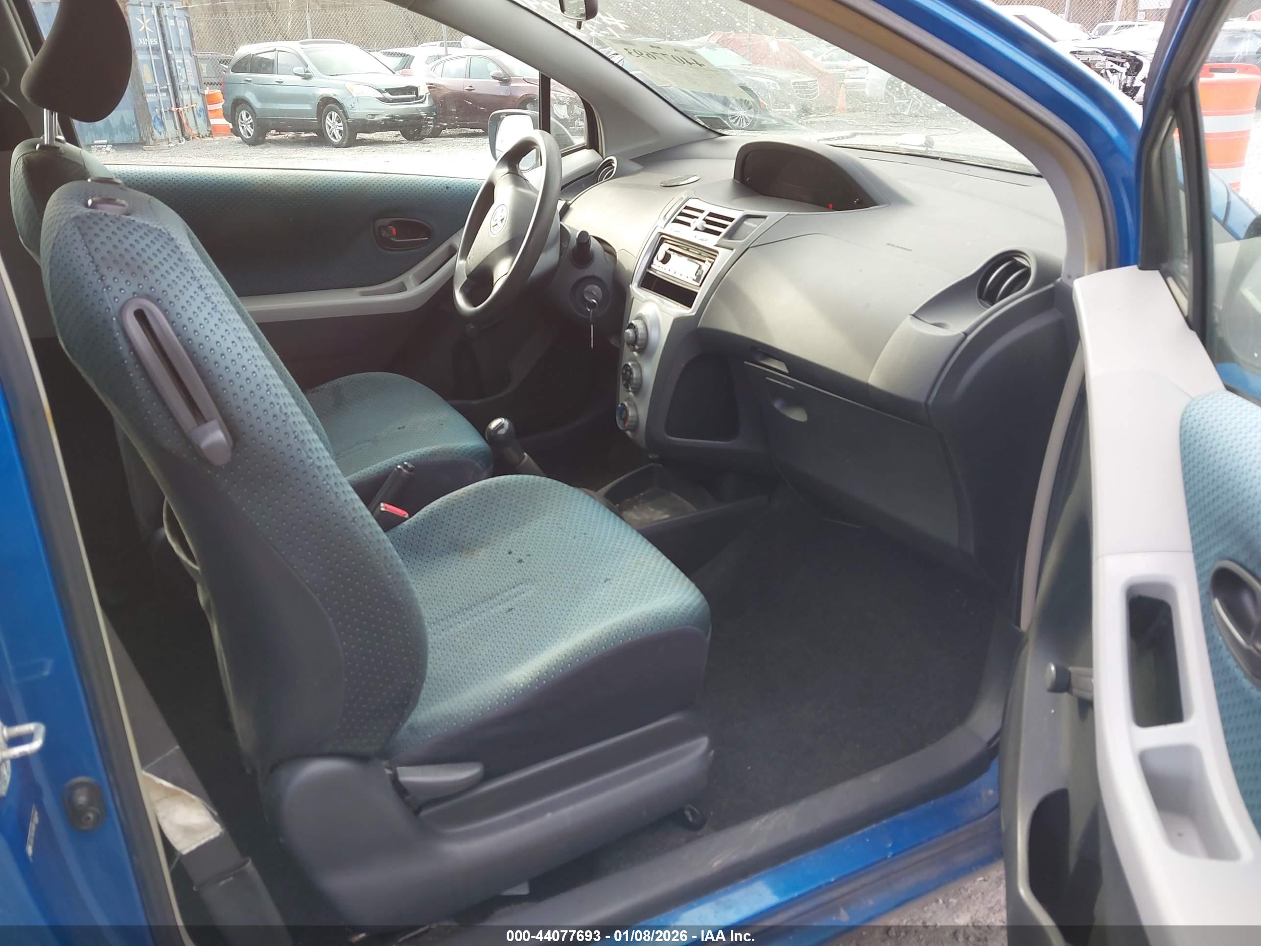 TOYOTA YARIS image 5