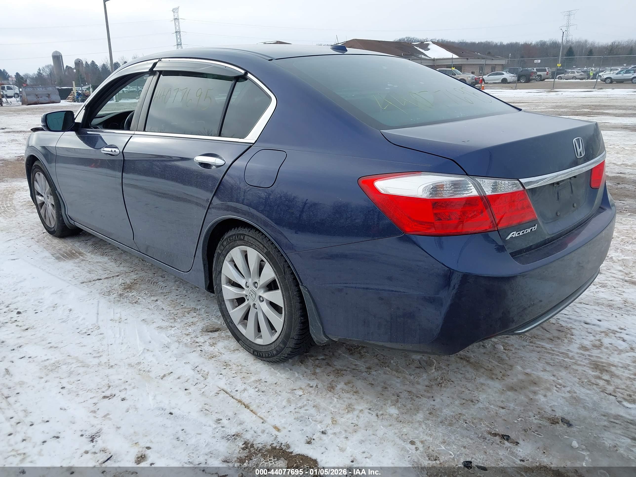 HONDA ACCORD image 3