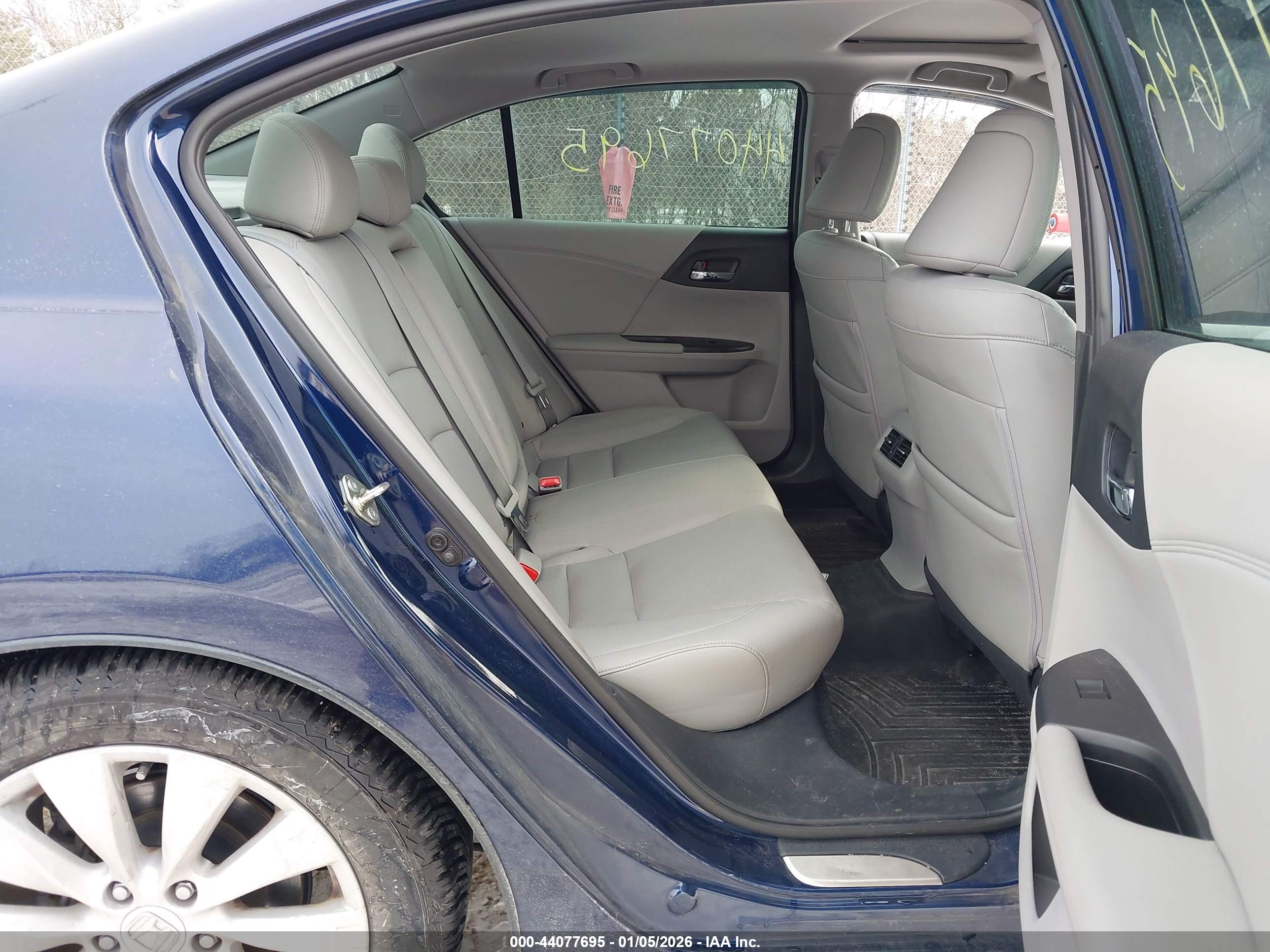 HONDA ACCORD image 8